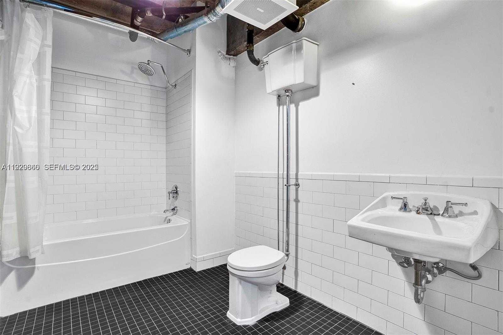 Small Image of 1749 NORTH EAST MIAMI CT #515, Miami Number 31