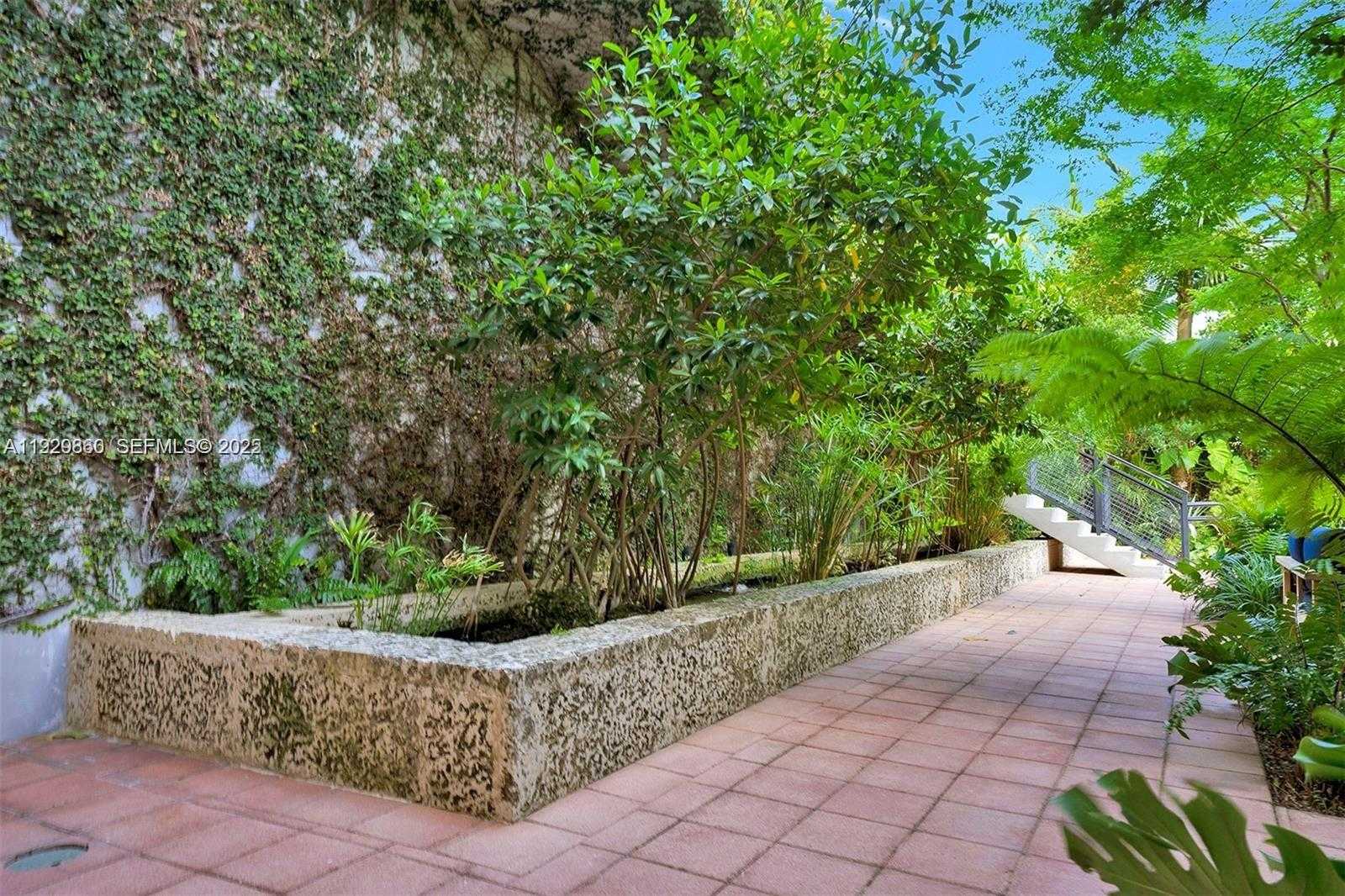 Small Image of 1749 NORTH EAST MIAMI CT #515, Miami Number 34