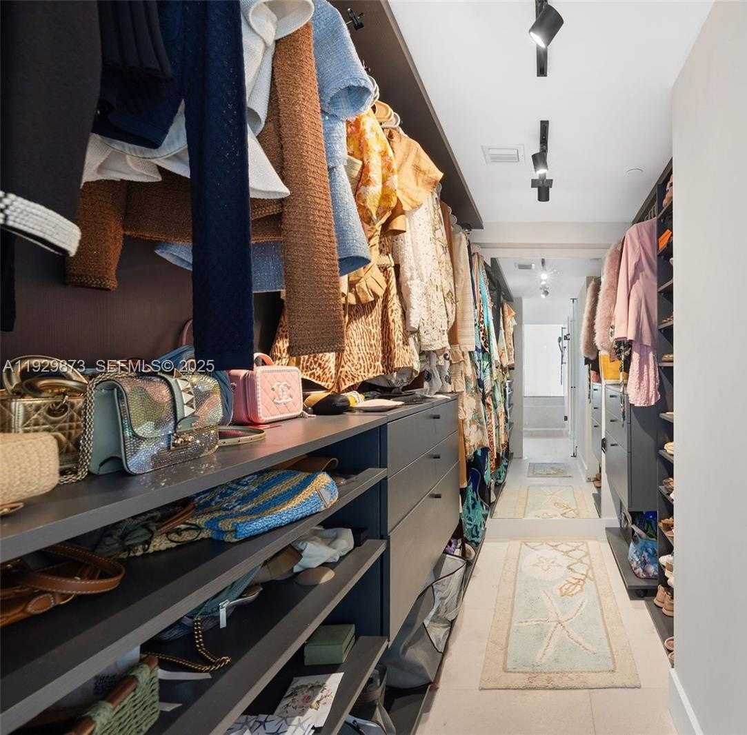 Small Image of 5875 COLLINS AVE #501, Miami Beach Number 18