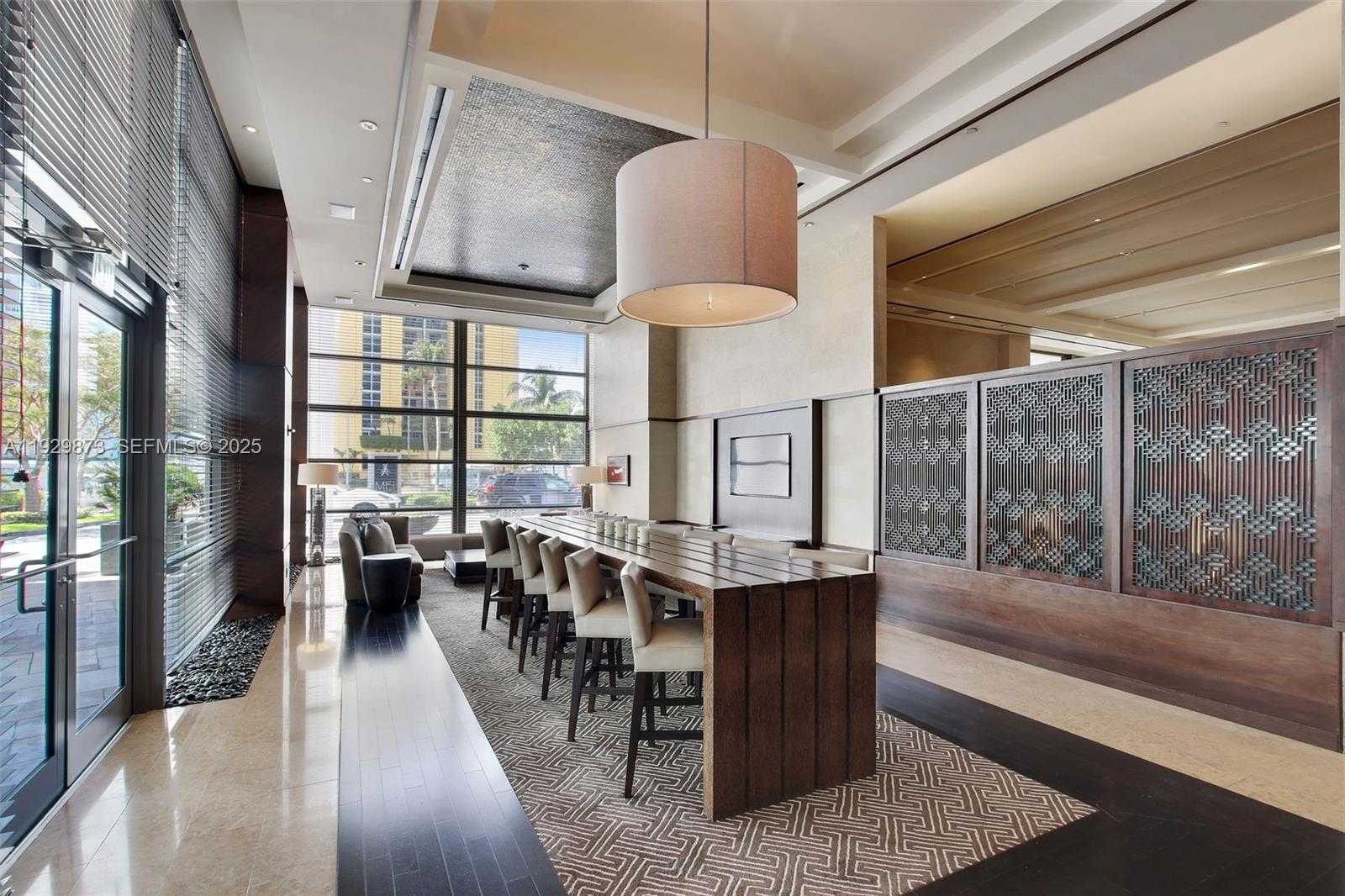 Small Image of 5875 COLLINS AVE #501, Miami Beach Number 26