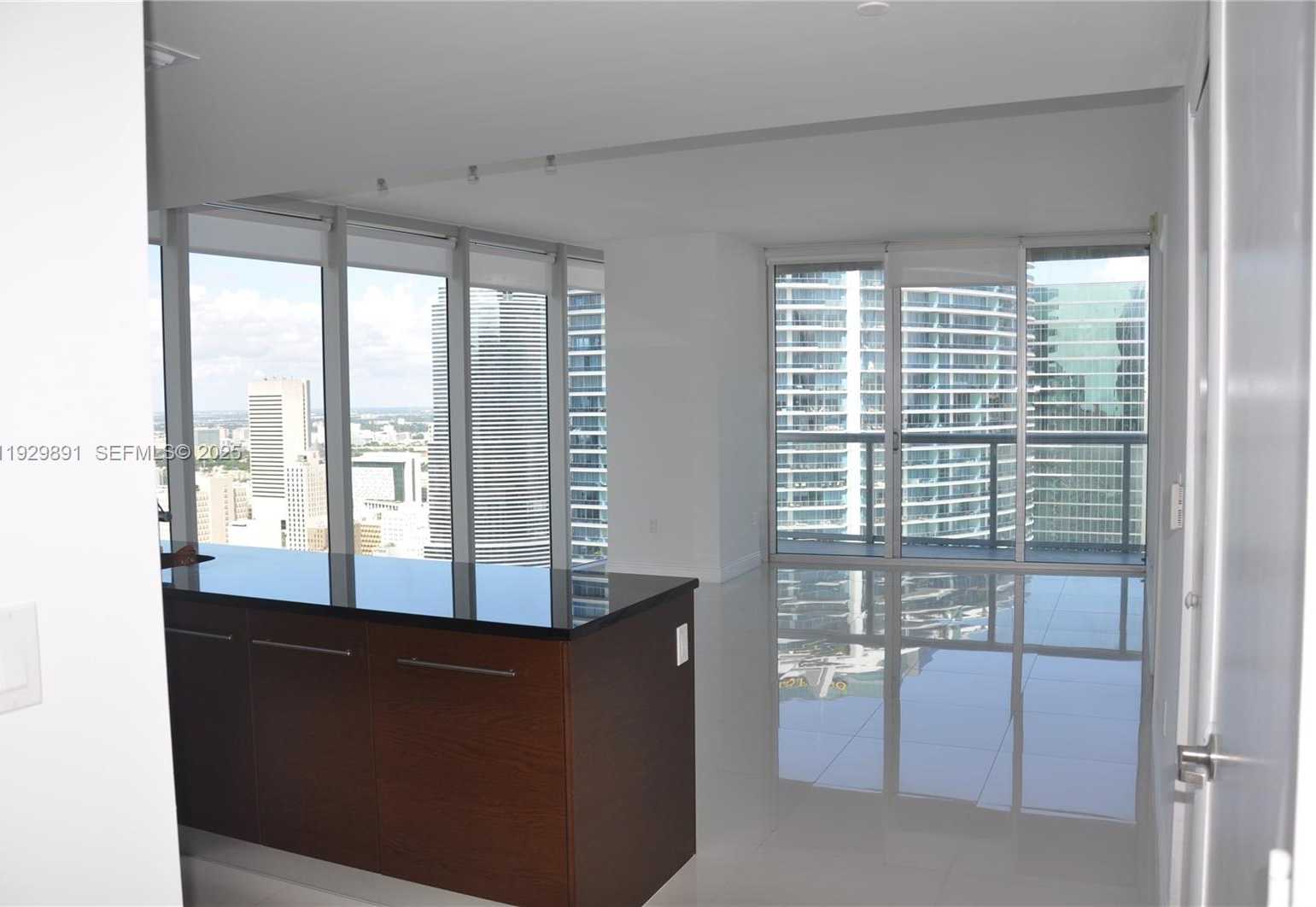 Small Image of 475 BRICKELL AVE #4215, Miami Number 4