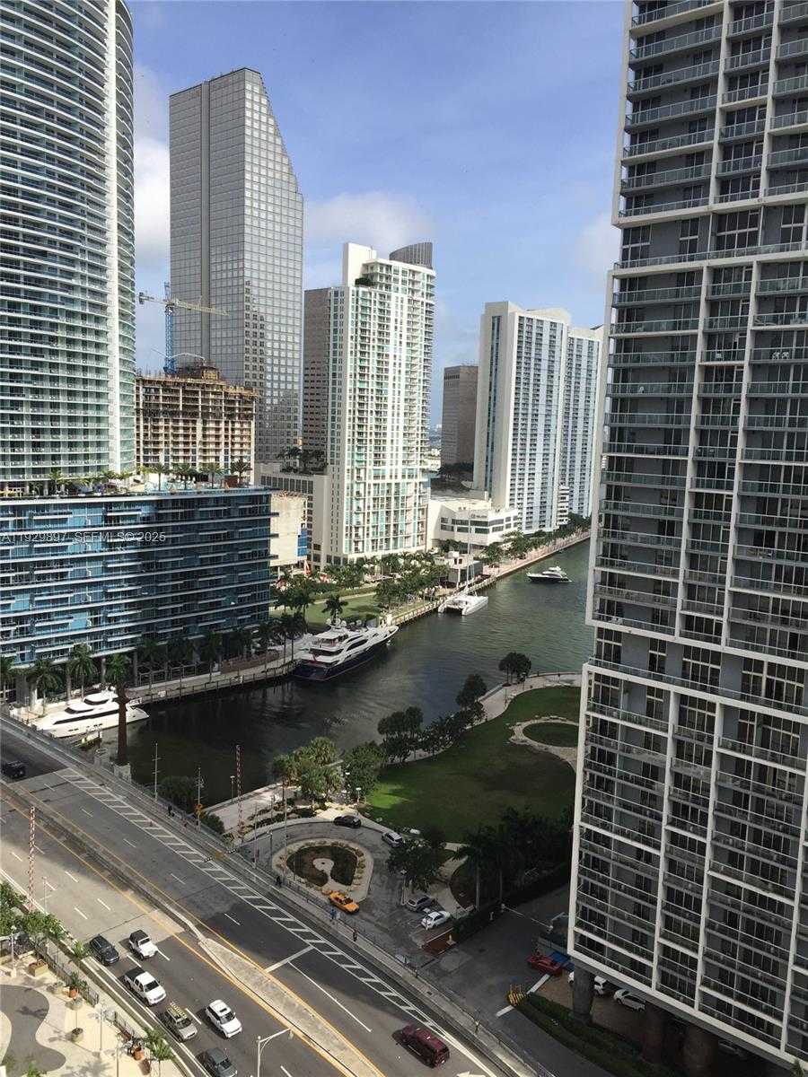 Small Image of 500 BRICKELL AVE #2303, Miami Number 3
