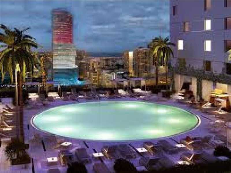 Small Image of 500 BRICKELL AVE #2303, Miami Number 4