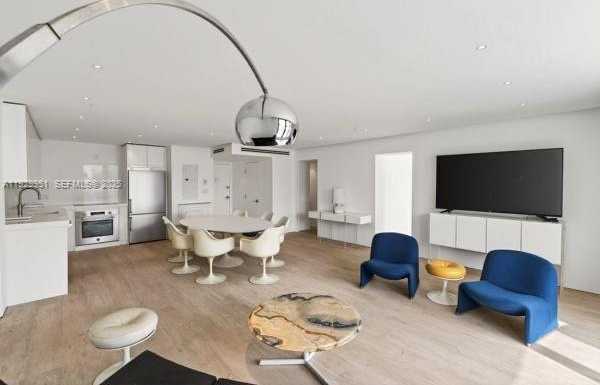 Small Image of 1800 COLLINS AVE #5E, Miami Beach Number 5