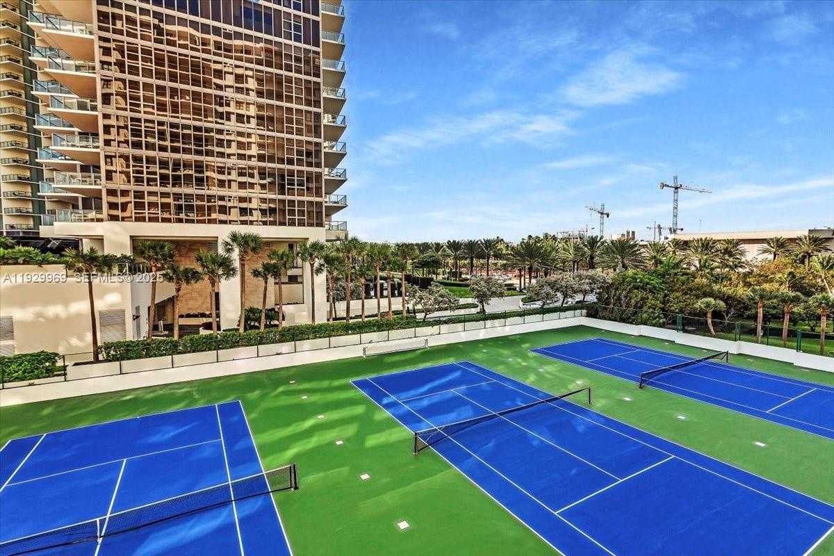 Imagen de Pequeño Objeto