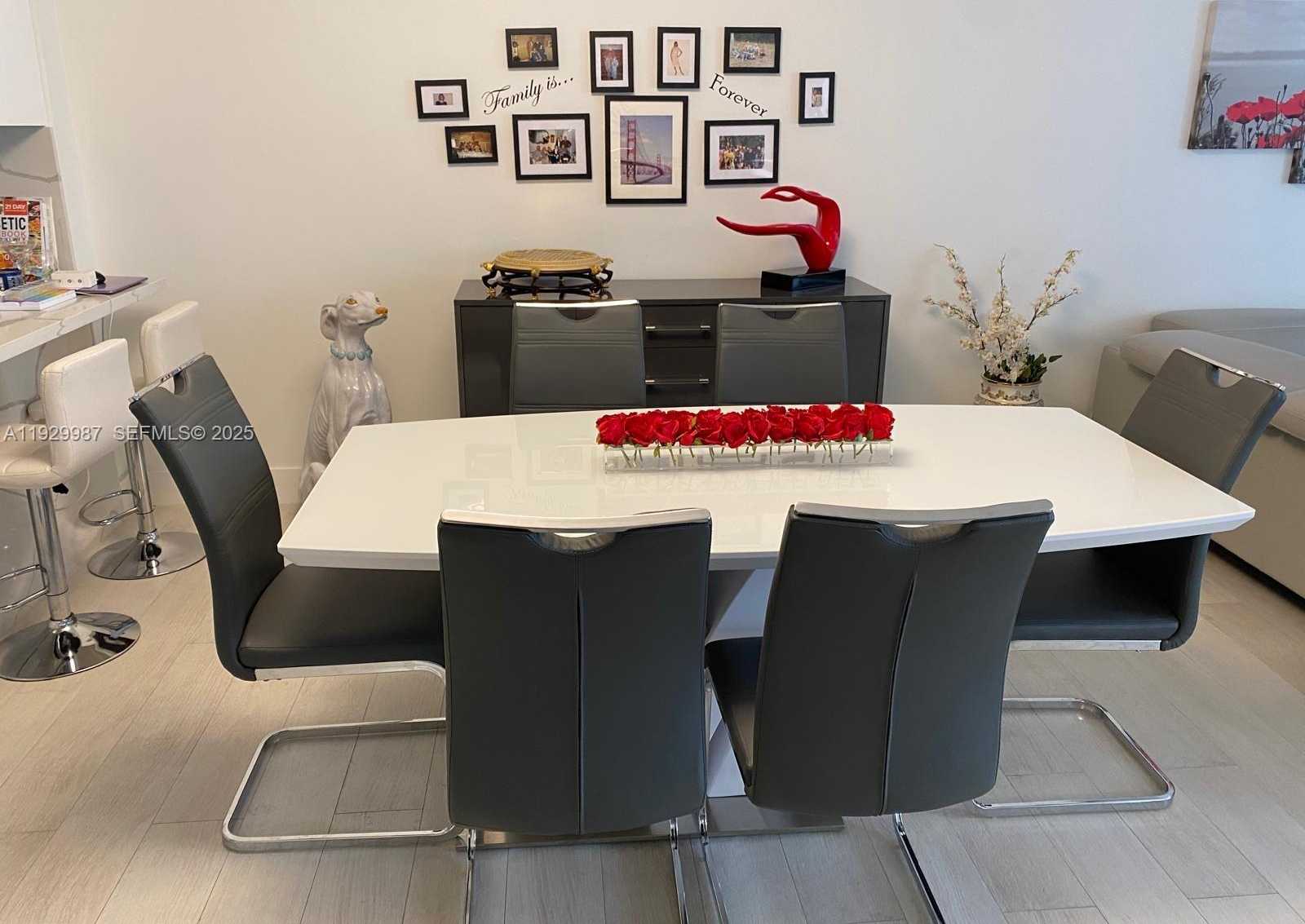 Small Image of 5601 COLLINS AVE #622, Miami Beach Number 3