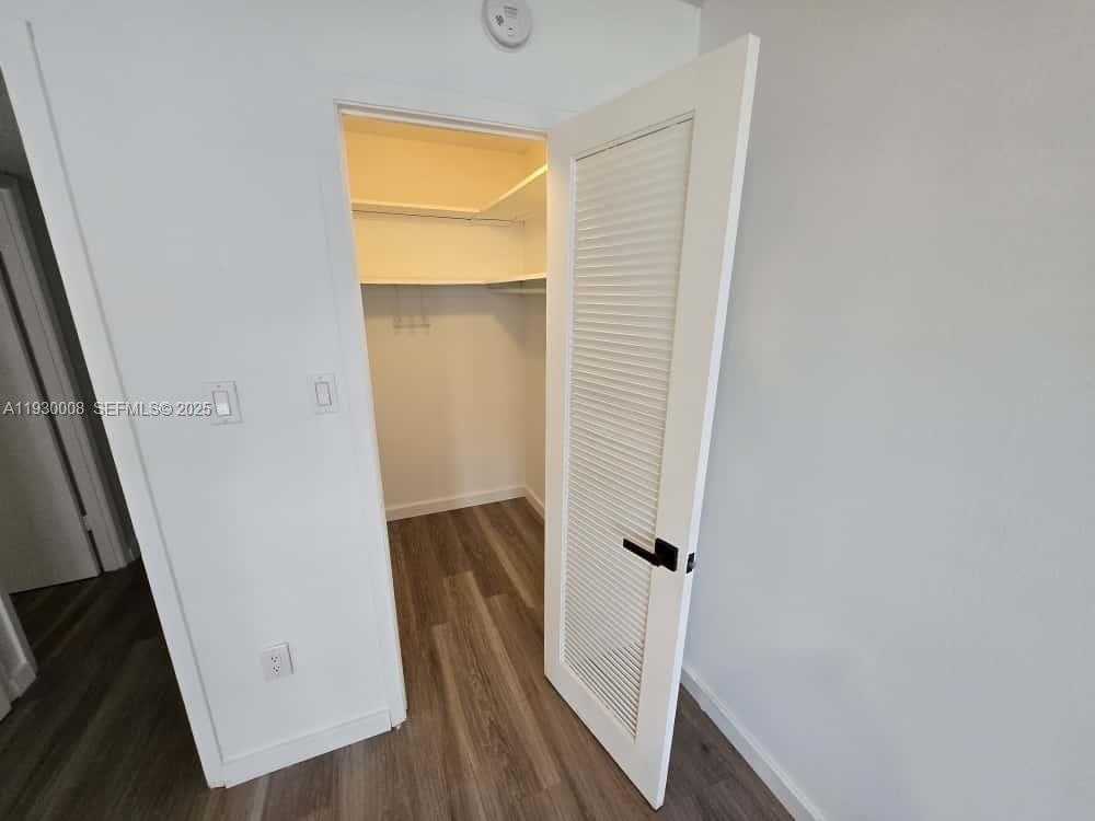 Small Image of 18061 BISCAYNE BLVD #1201, Aventura Number 10