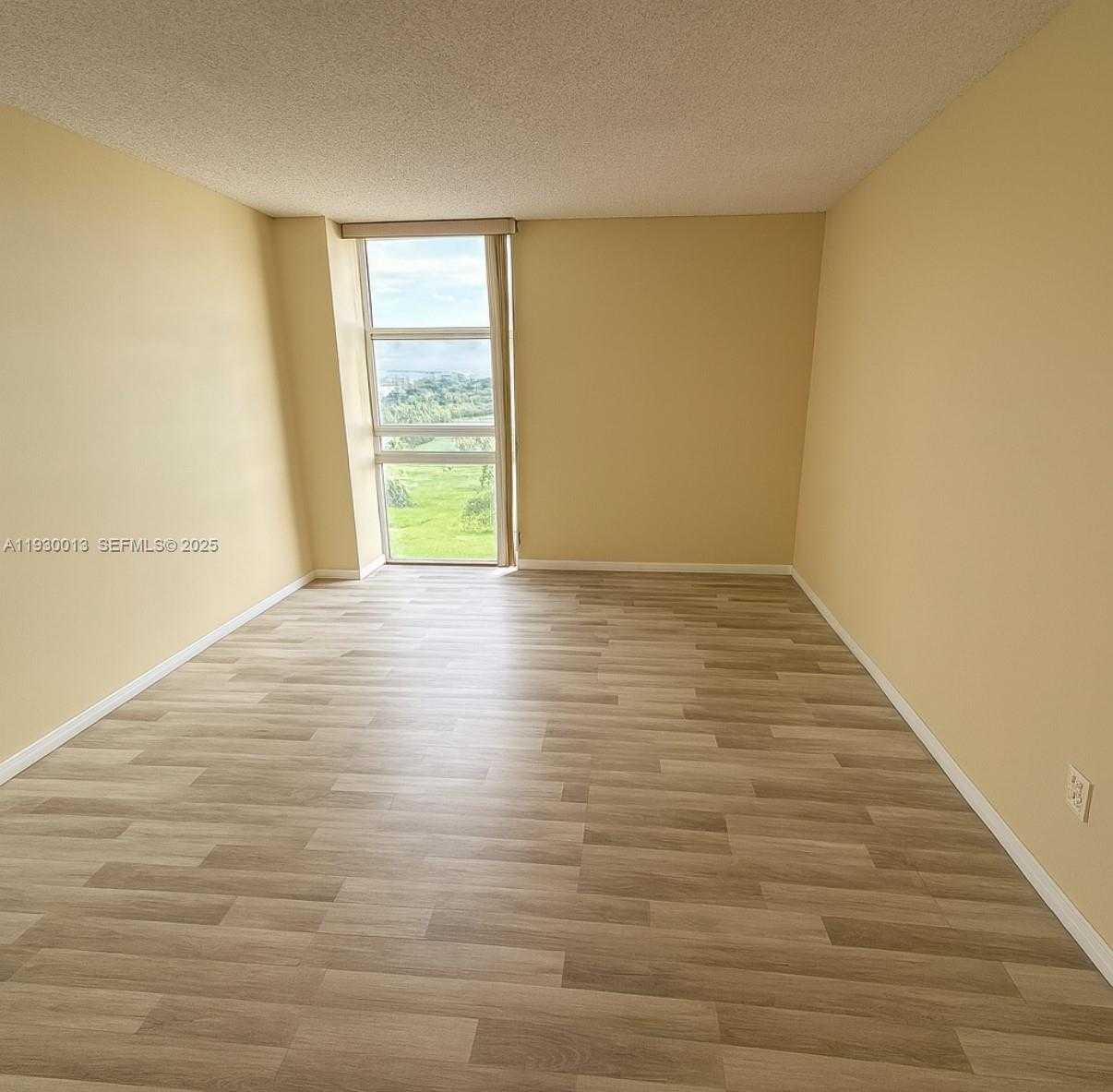 Small Image of 20301 WEST COUNTRY CLUB DR #1630, Aventura Number 14