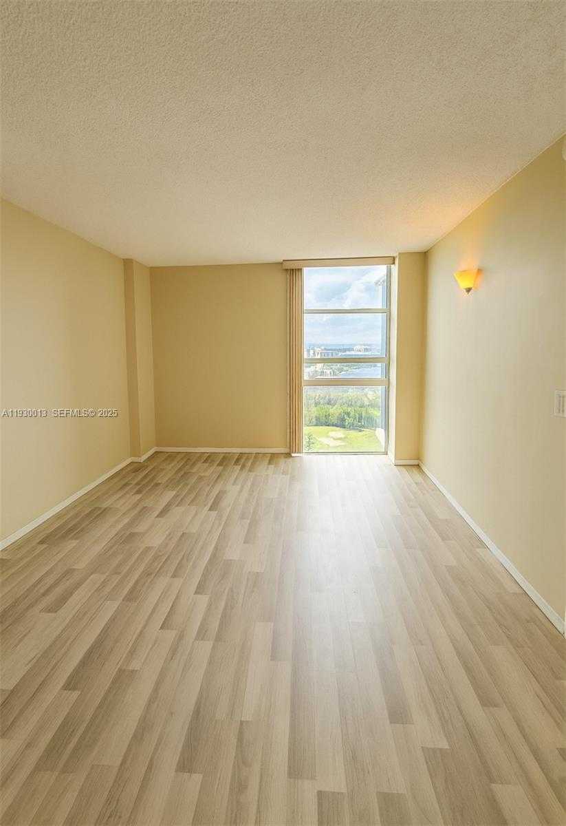 Small Image of 20301 WEST COUNTRY CLUB DR #1630, Aventura Number 15