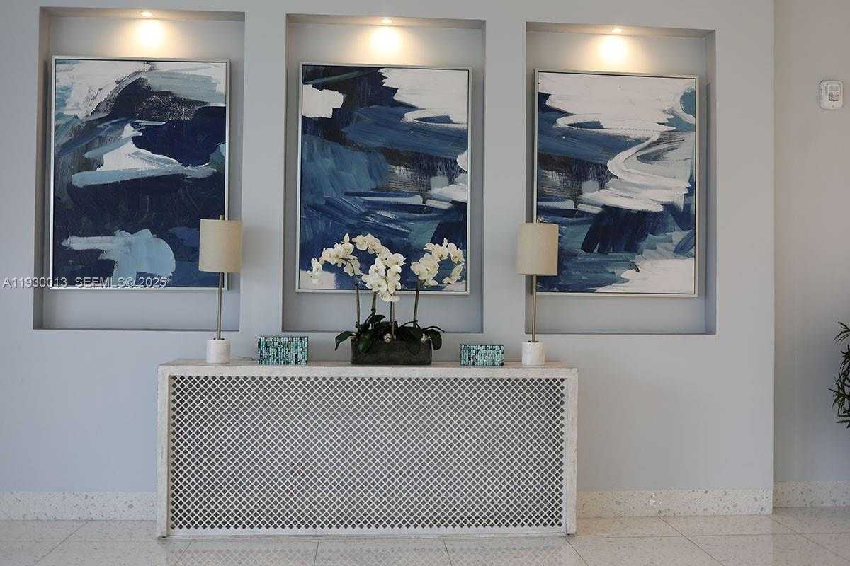 Small Image of 20301 WEST COUNTRY CLUB DR #1630, Aventura Number 4