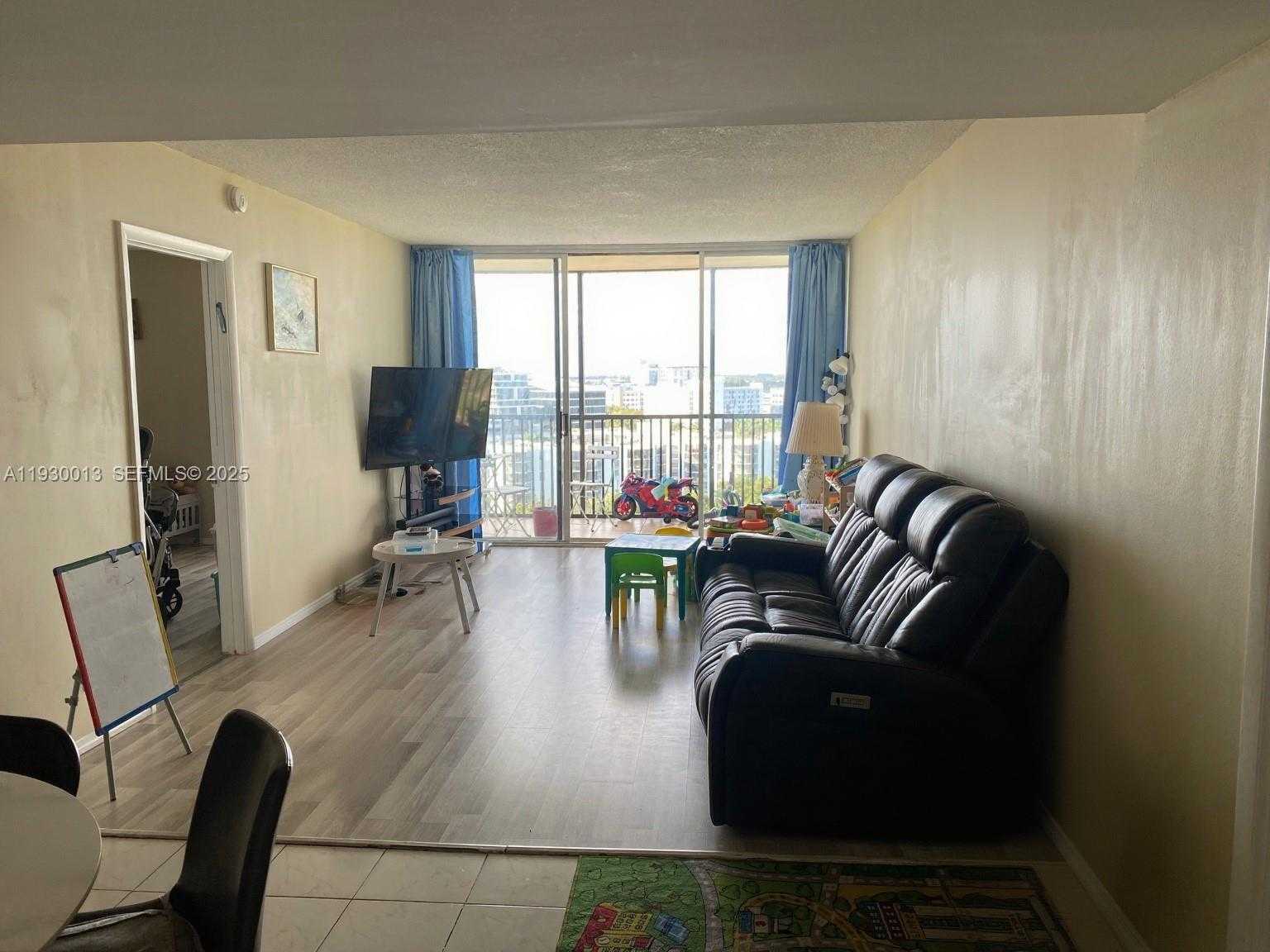 Small Image of 20301 WEST COUNTRY CLUB DR #1630, Aventura Number 7