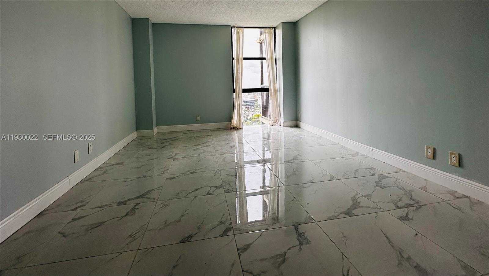 Small Image of 20335 WEST COUNTRY CLUB DR #2601, Aventura Number 7