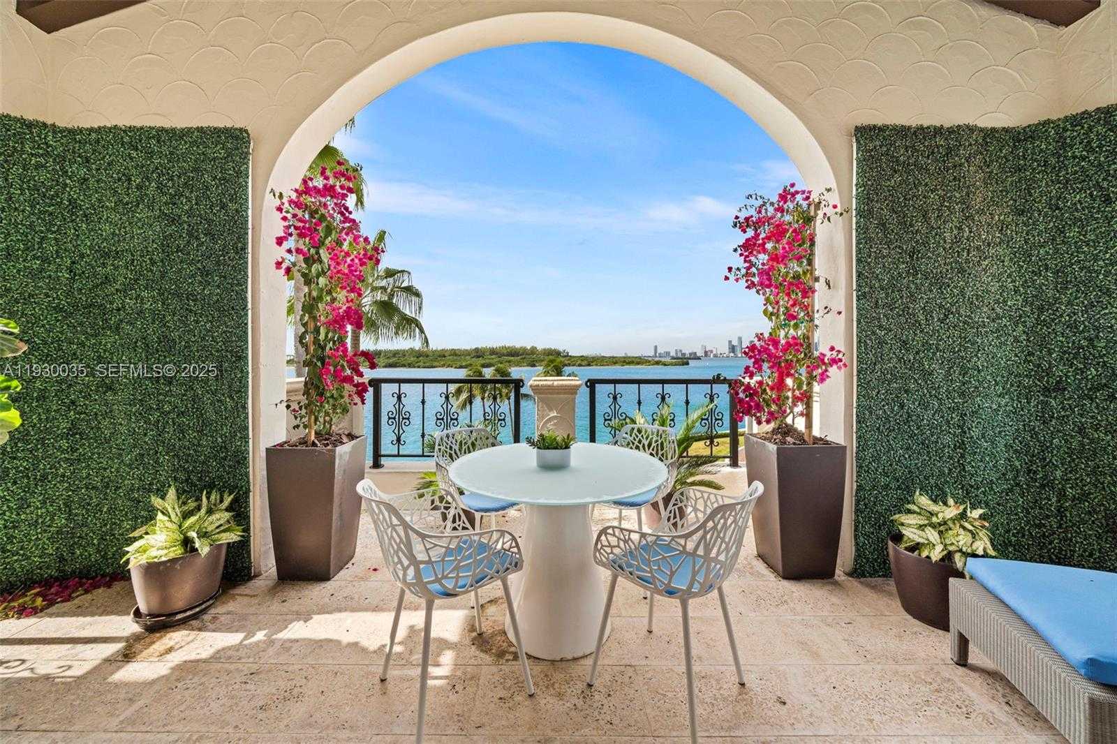 Small Image of 2245 FISHER ISLAND DR #3405, Miami Beach Number 2