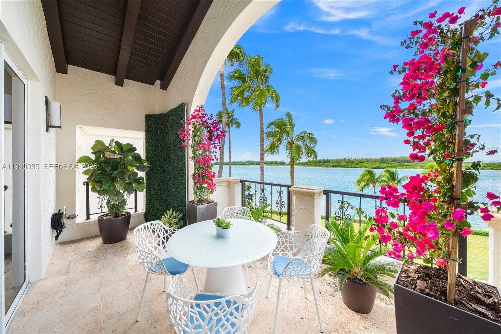 Small Image of 2245 FISHER ISLAND DR #3405, Miami Beach Number 3