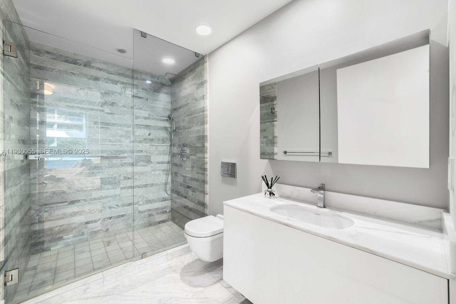 Small Image of 10203 COLLINS AVE #201, Bal Harbour Number 19