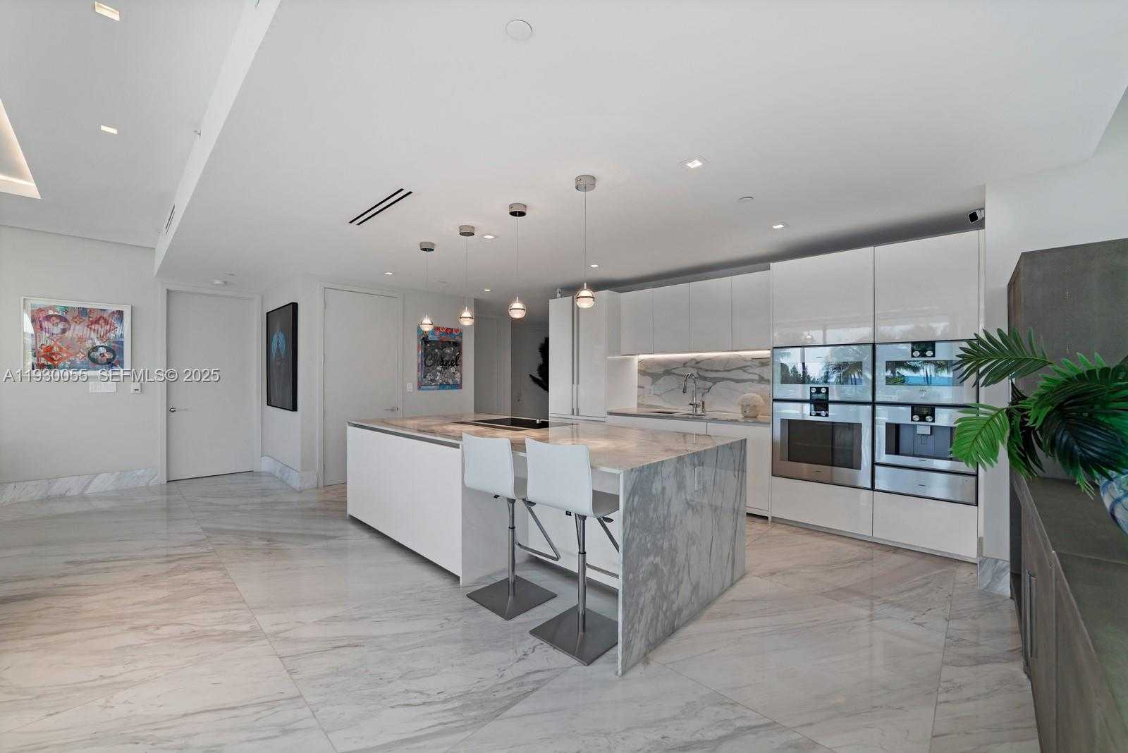 Small Image of 10203 COLLINS AVE #201, Bal Harbour Number 8