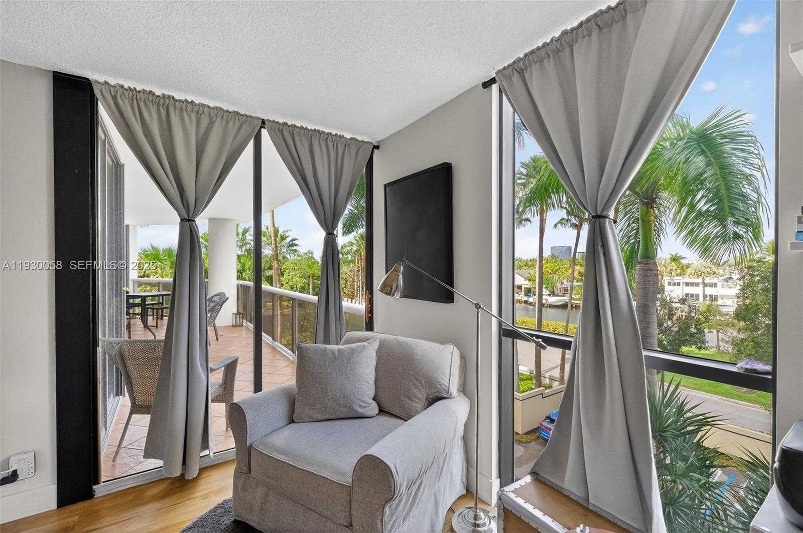 Small Image of 3598 YACHT CLUB DR #302, Aventura Number 10