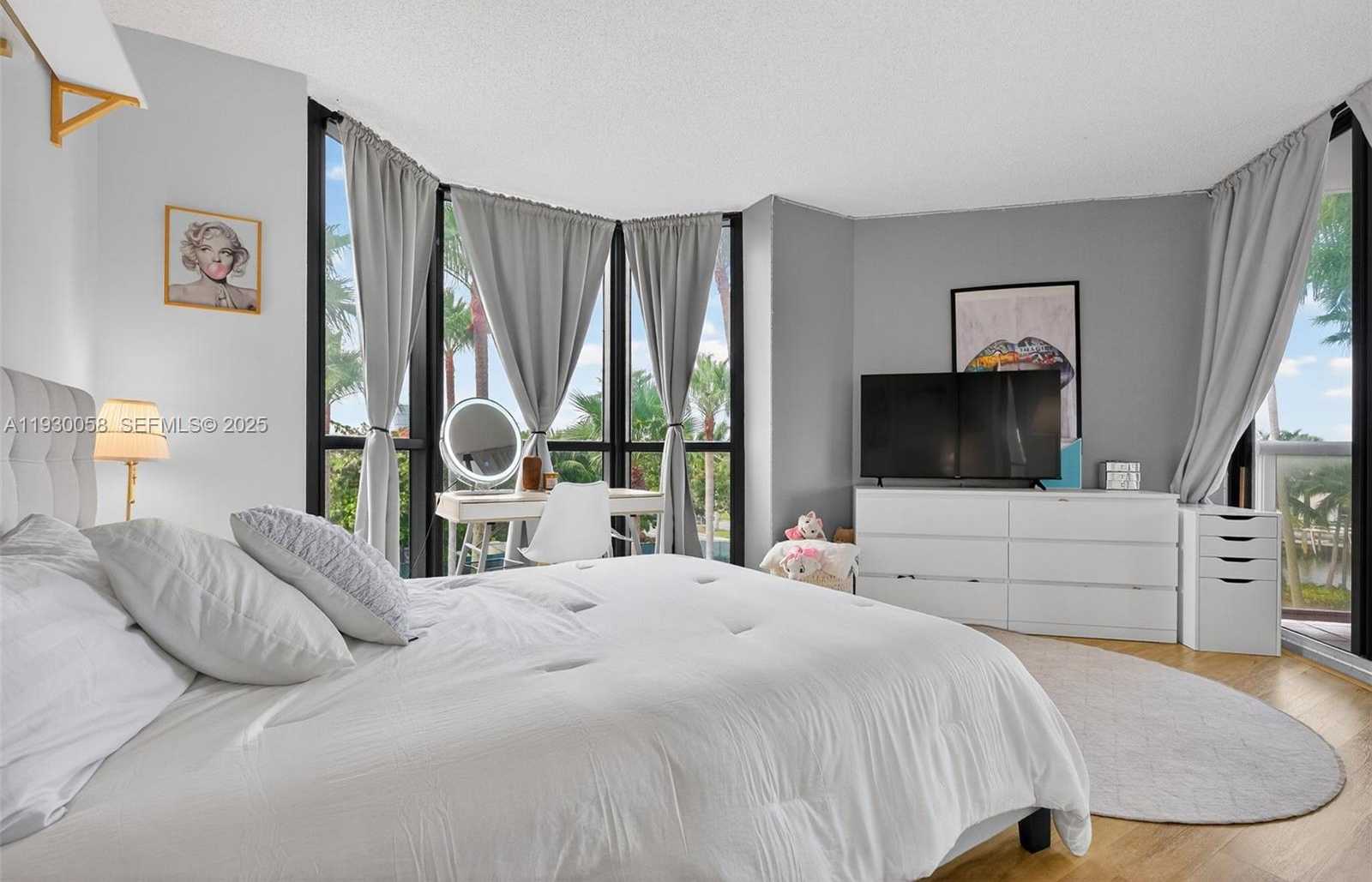 Small Image of 3598 YACHT CLUB DR #302, Aventura Number 23