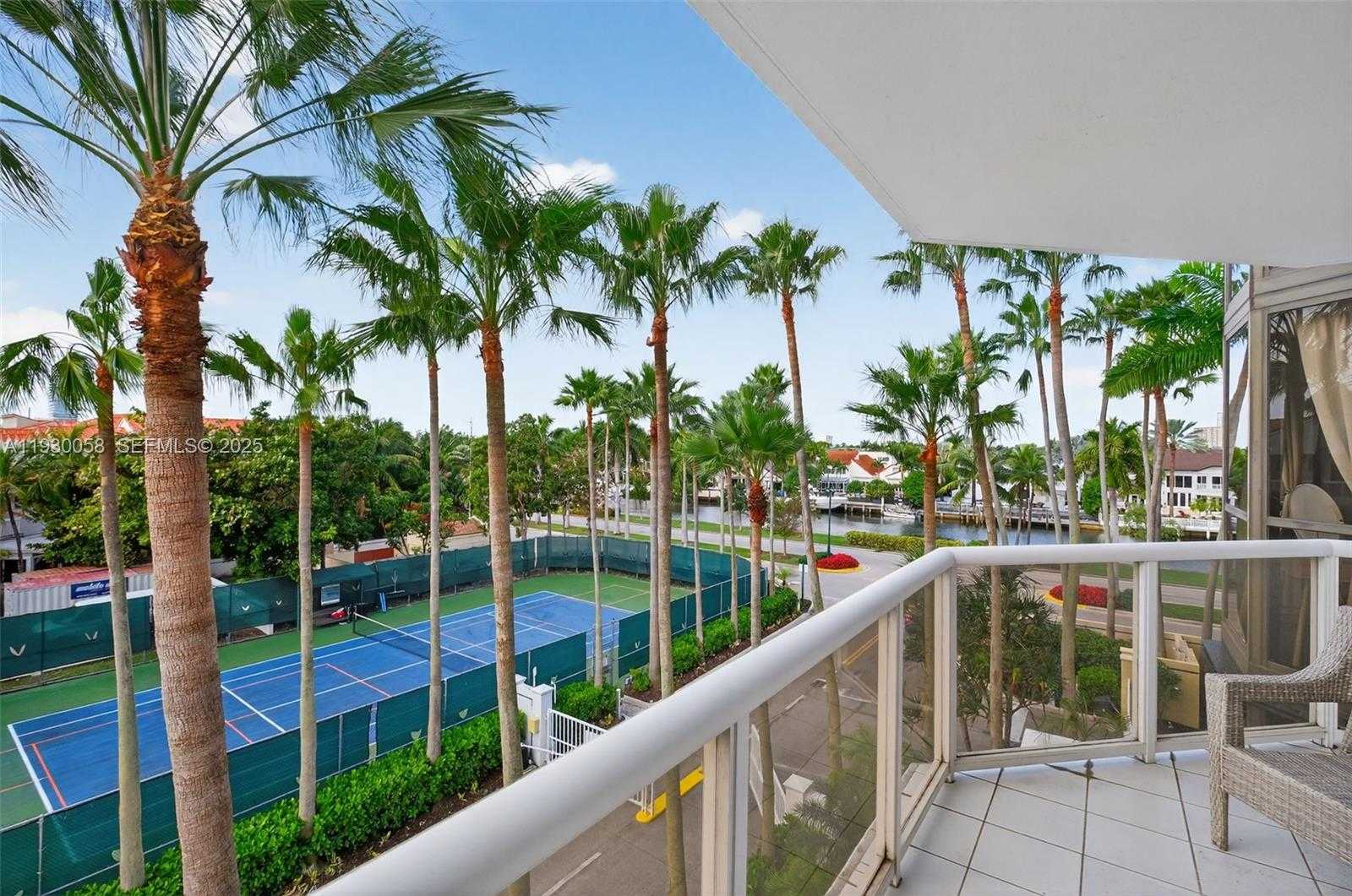 Small Image of 3598 YACHT CLUB DR #302, Aventura Number 35