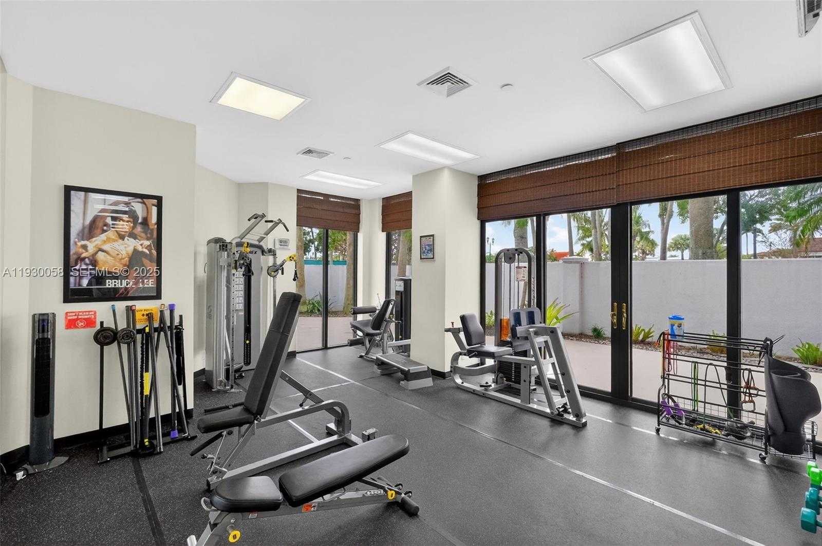 Small Image of 3598 YACHT CLUB DR #302, Aventura Number 37