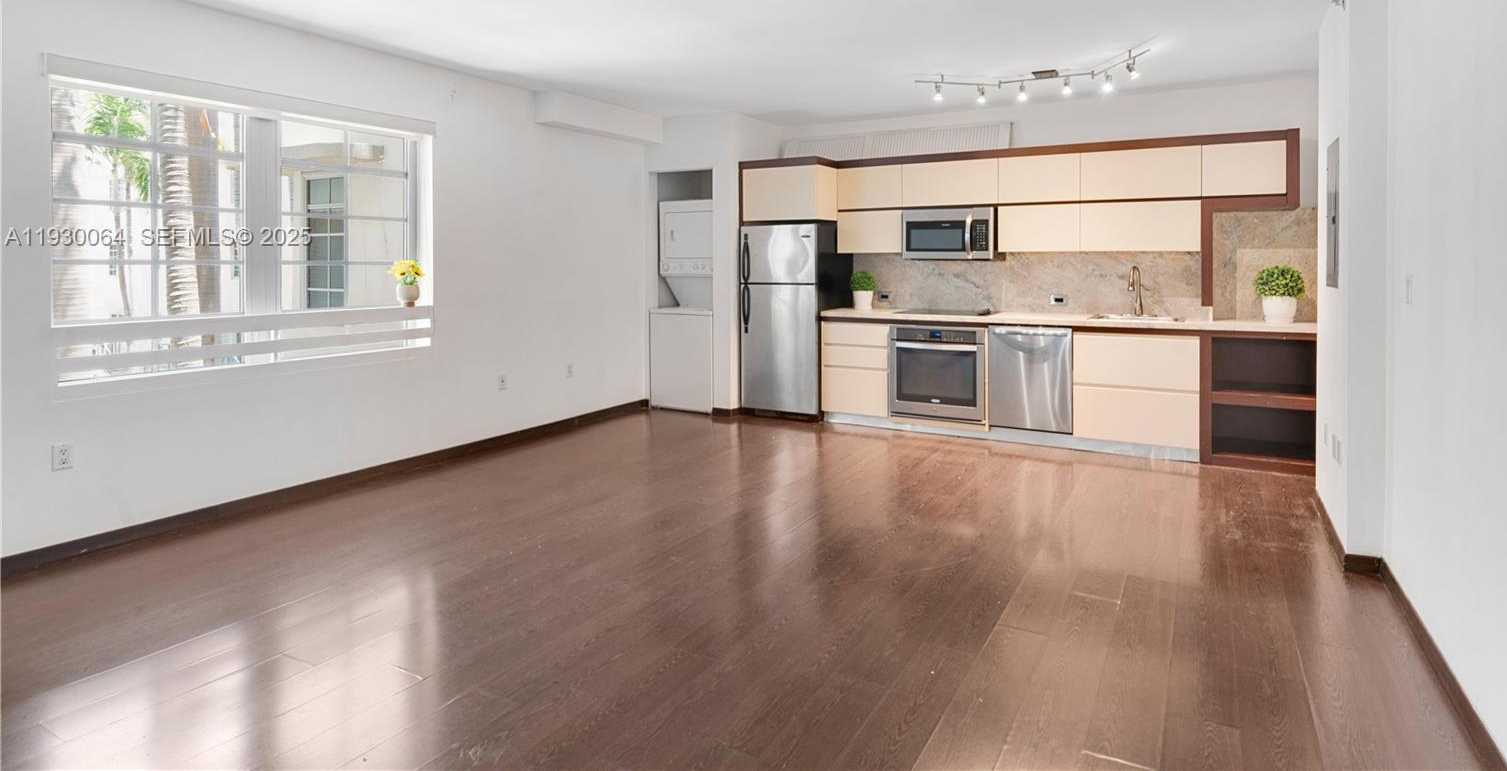 Small Image of 435 21ST ST #212, Miami Beach Number 4