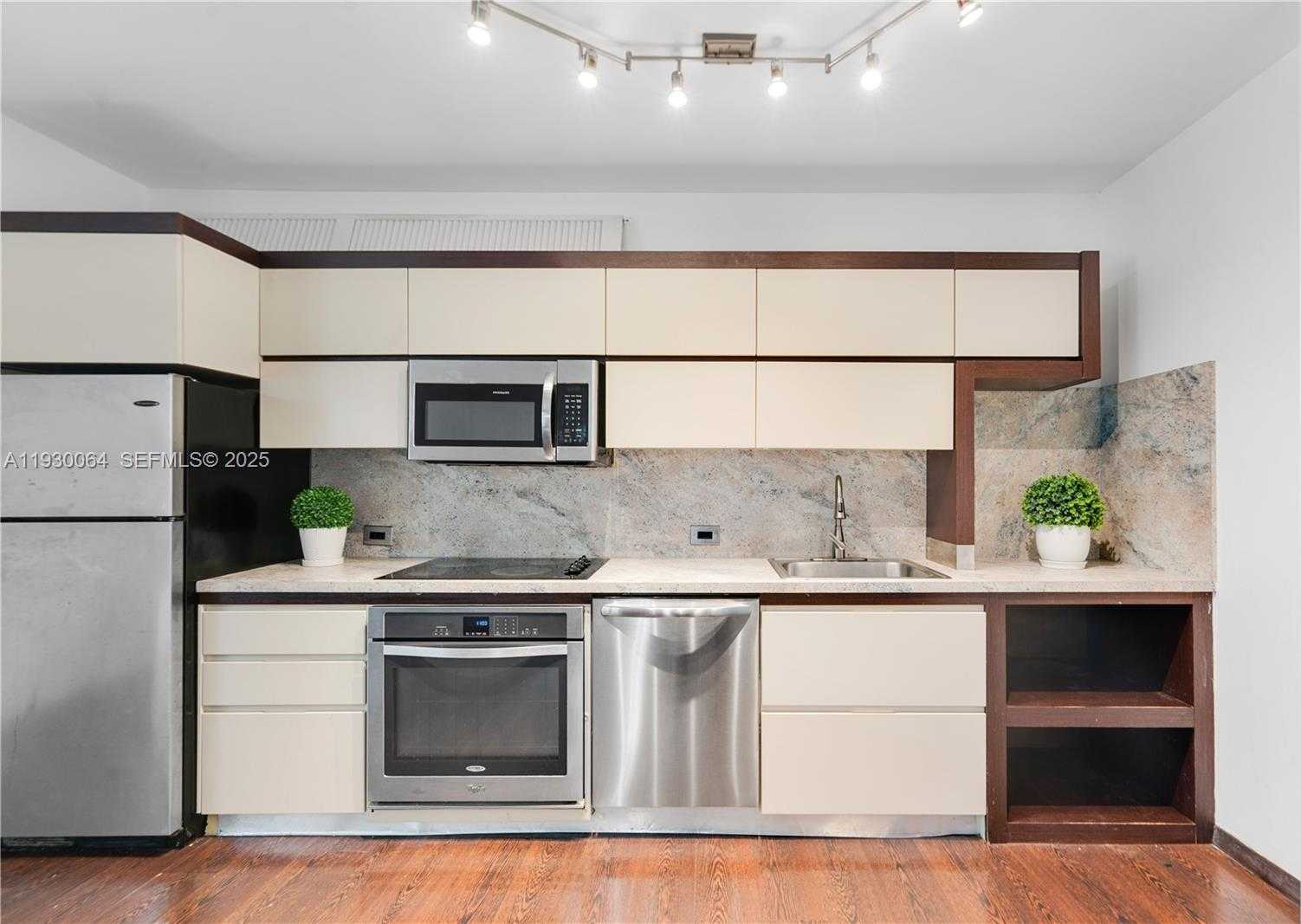 Small Image of 435 21ST ST #212, Miami Beach Number 7