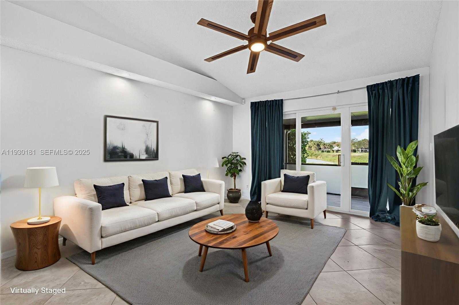 Small Image of 7440 PINEWALK DR S, Margate Number 16