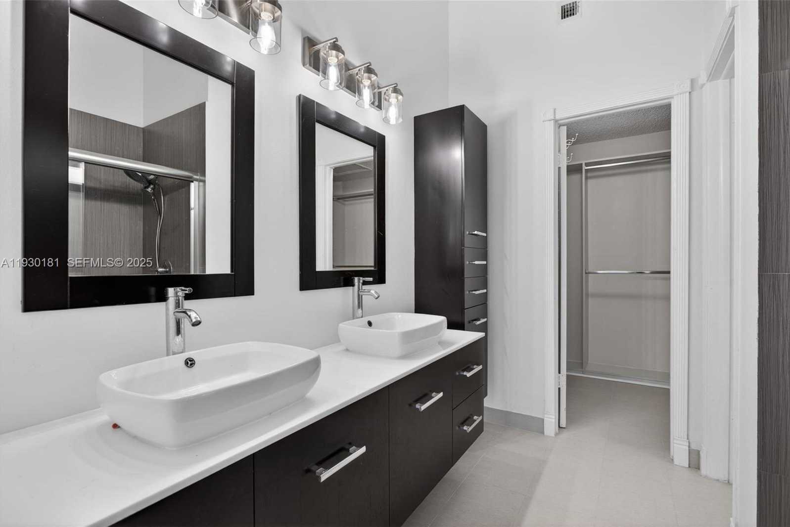 Small Image of 7440 PINEWALK DR S, Margate Number 25