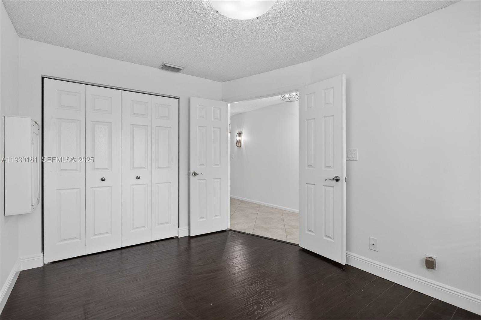 Small Image of 7440 PINEWALK DR S, Margate Number 34