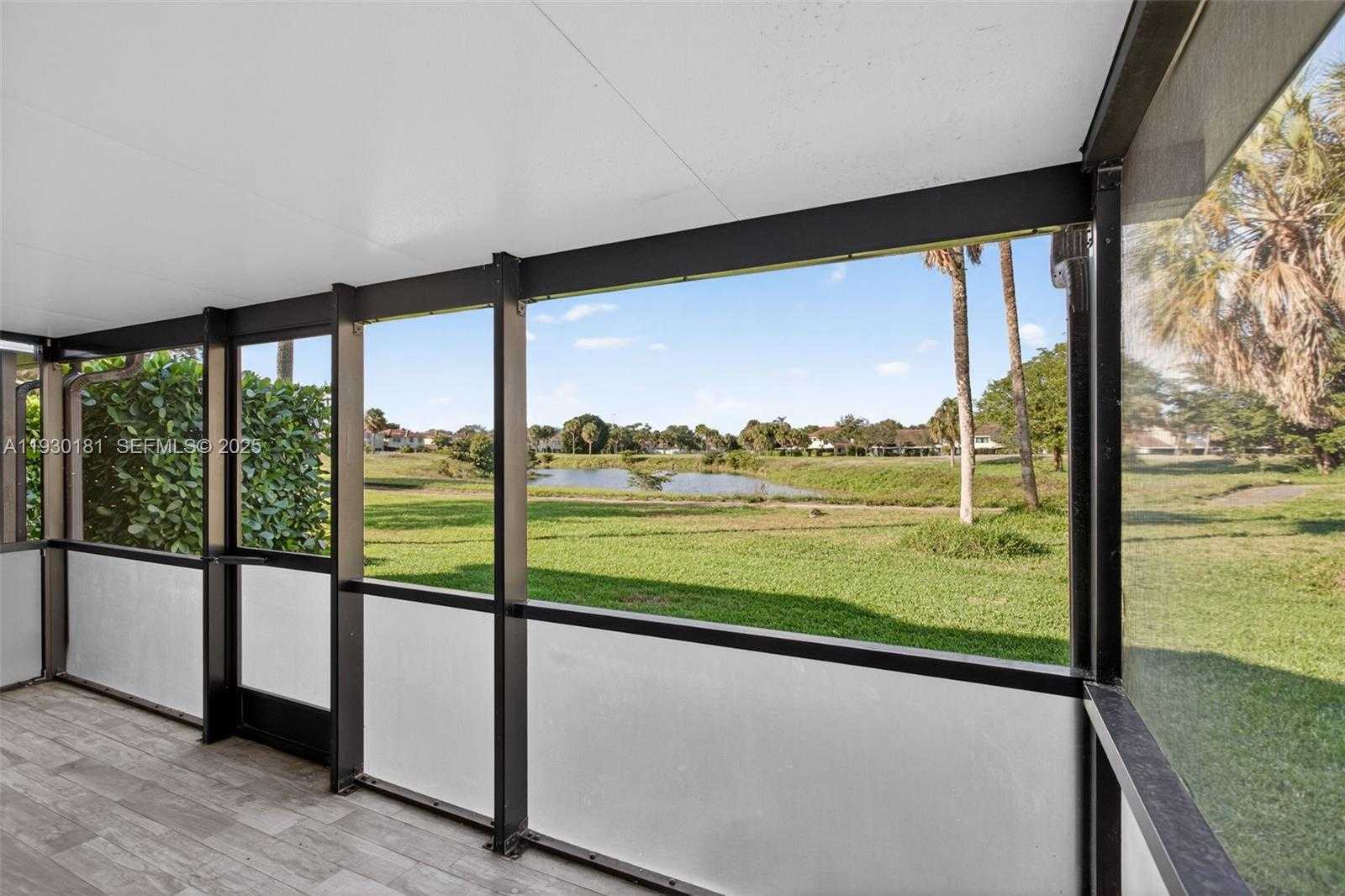 Small Image of 7440 PINEWALK DR S, Margate Number 42