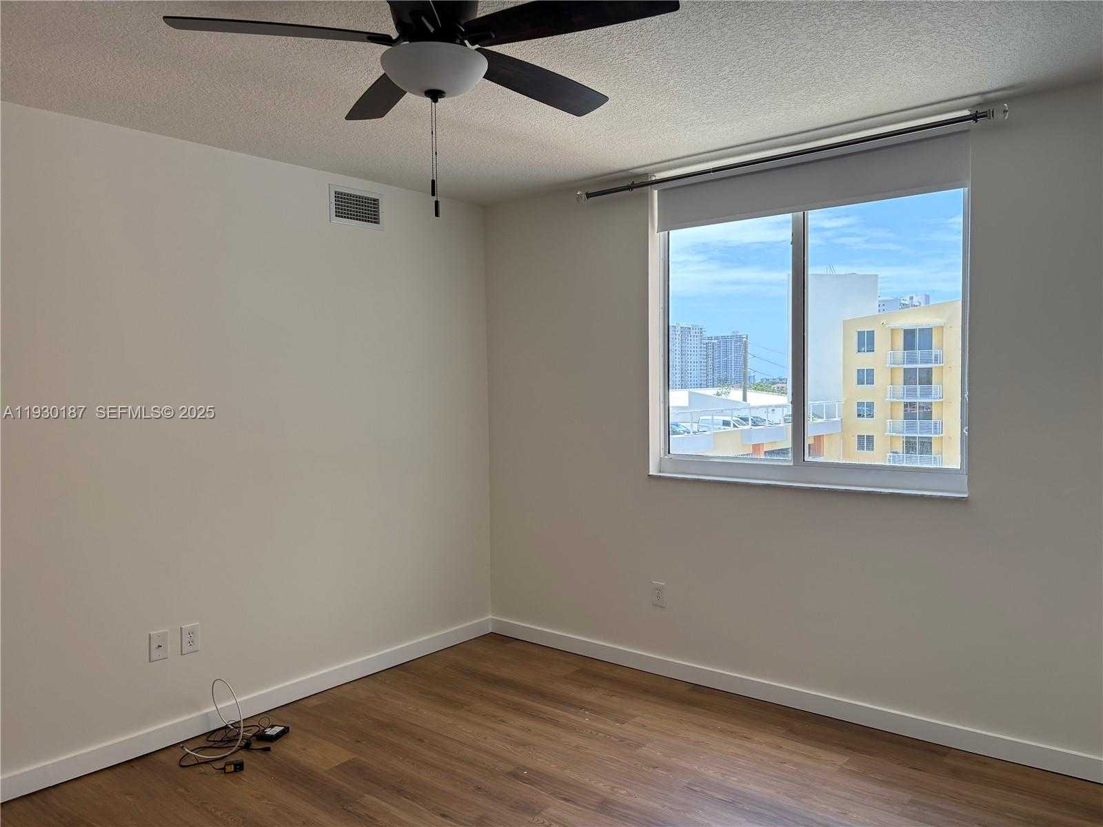 Small Image of 2775 NORTH EAST 187 ST #628, Aventura Number 11
