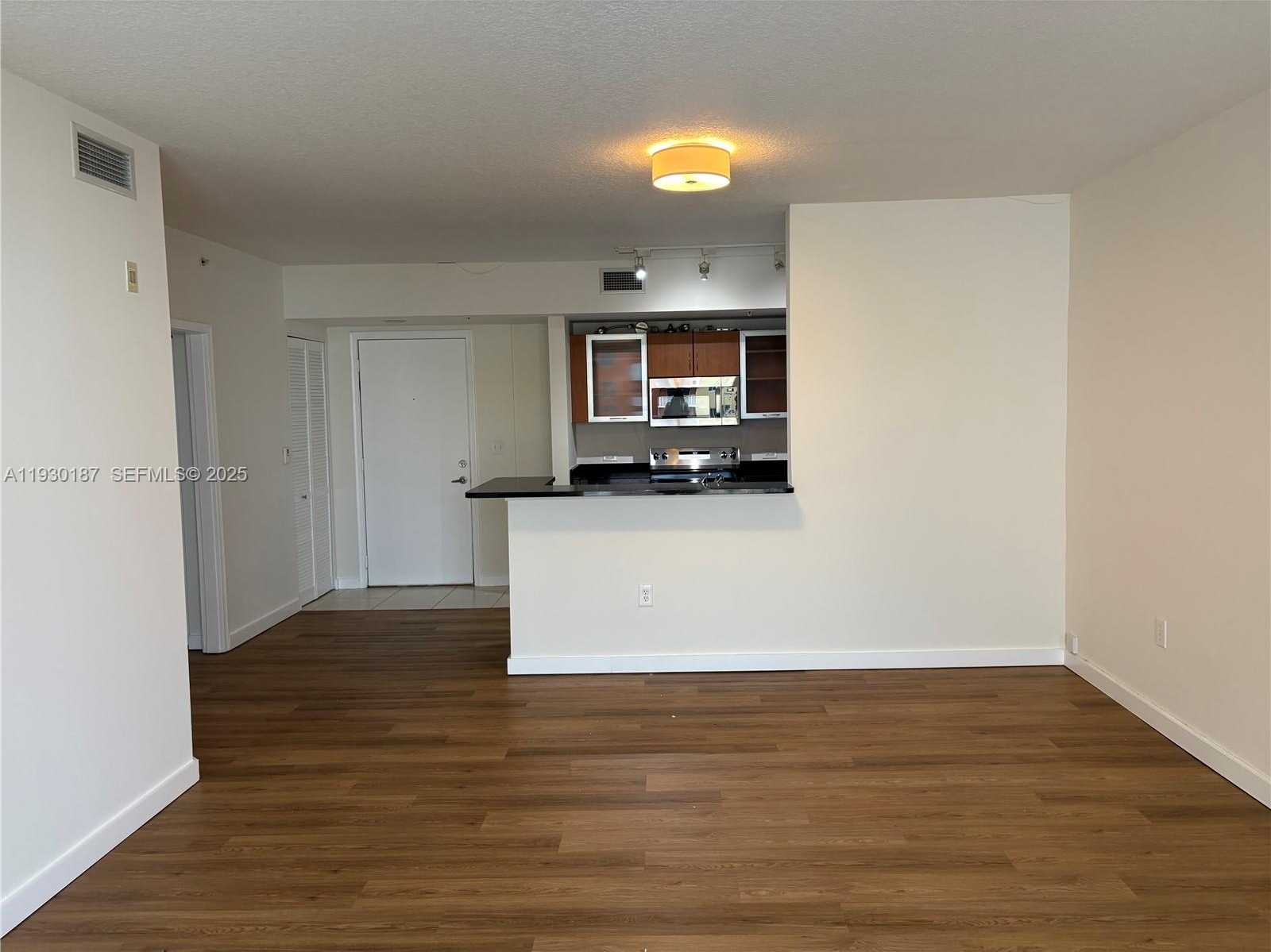 Small Image of 2775 NORTH EAST 187 ST #628, Aventura Number 3