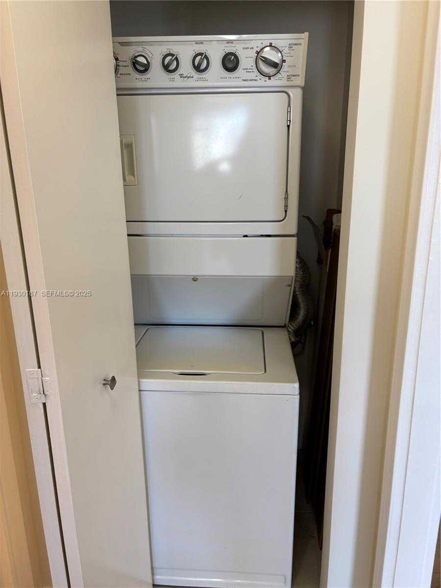 Small Image of 2775 NORTH EAST 187 ST #628, Aventura Number 8