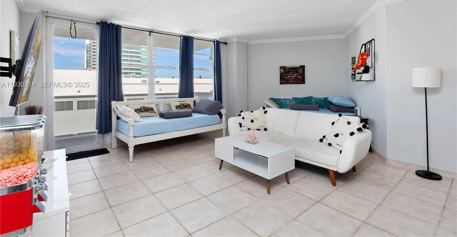 Imagen de Pequeño Objeto