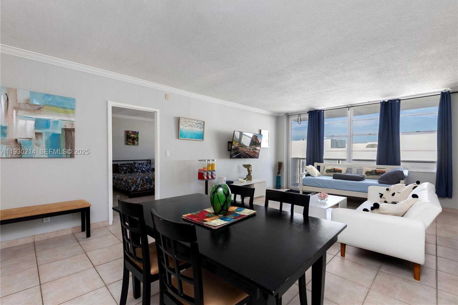 Imagen de Pequeño Objeto