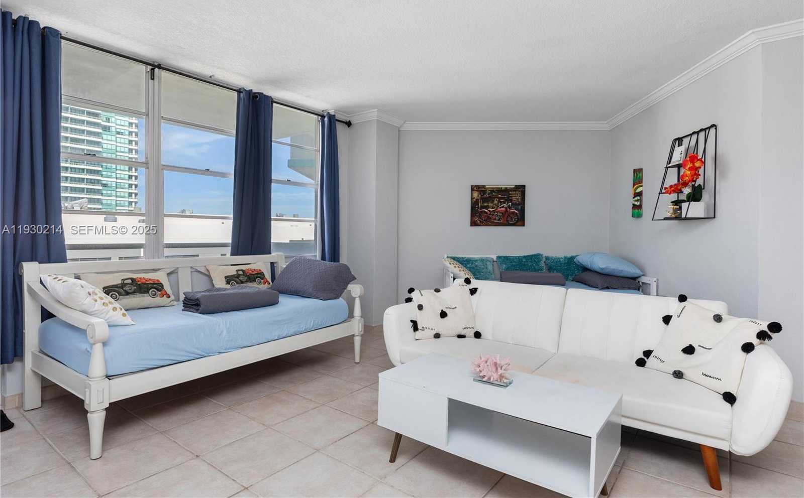 Imagen de Pequeño Objeto