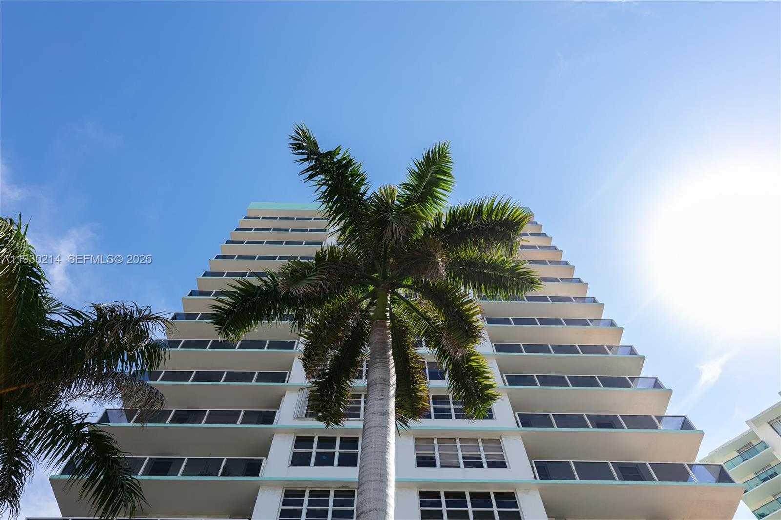 Imagen de Pequeño Objeto