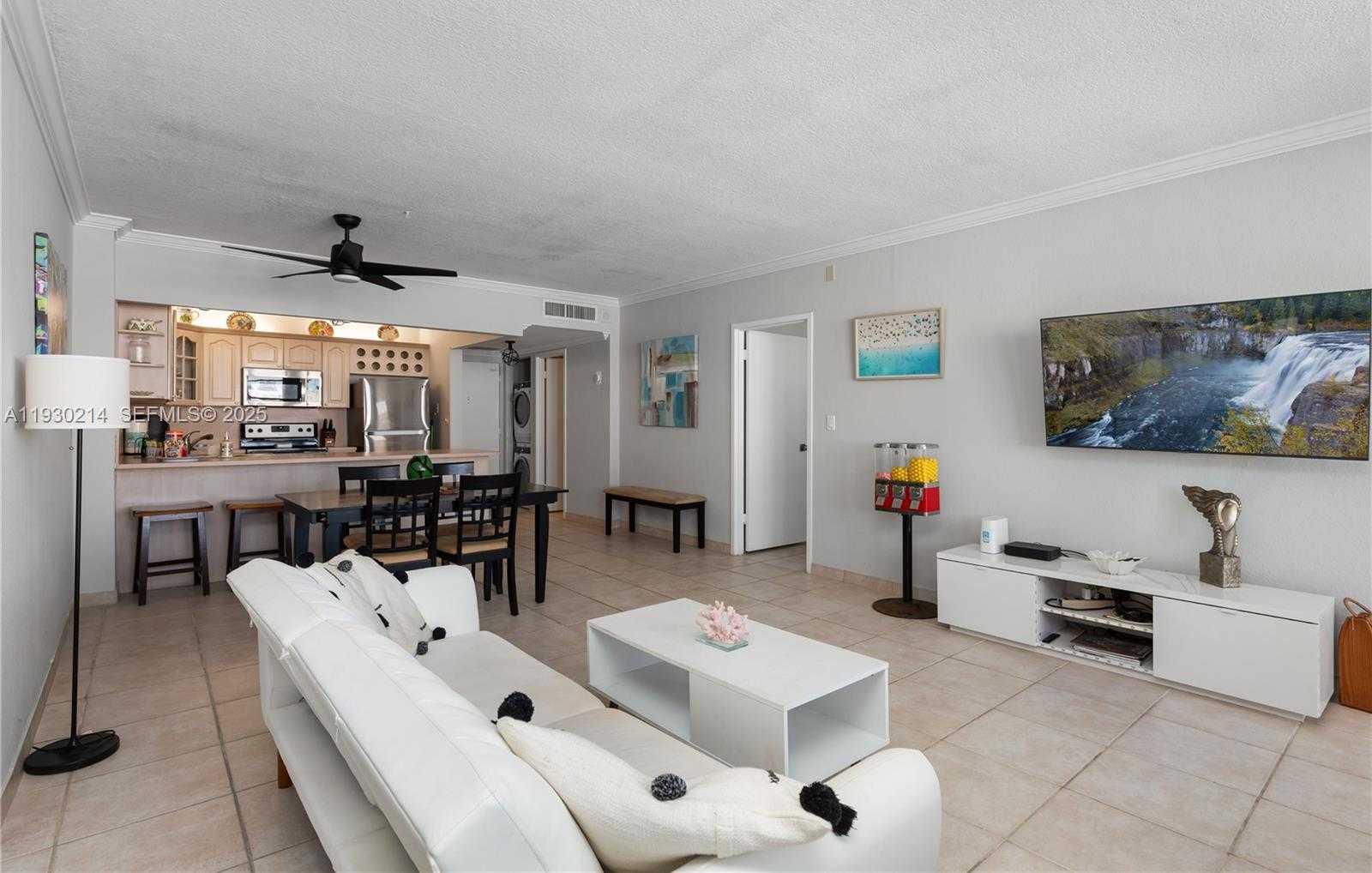 Imagen de Pequeño Objeto