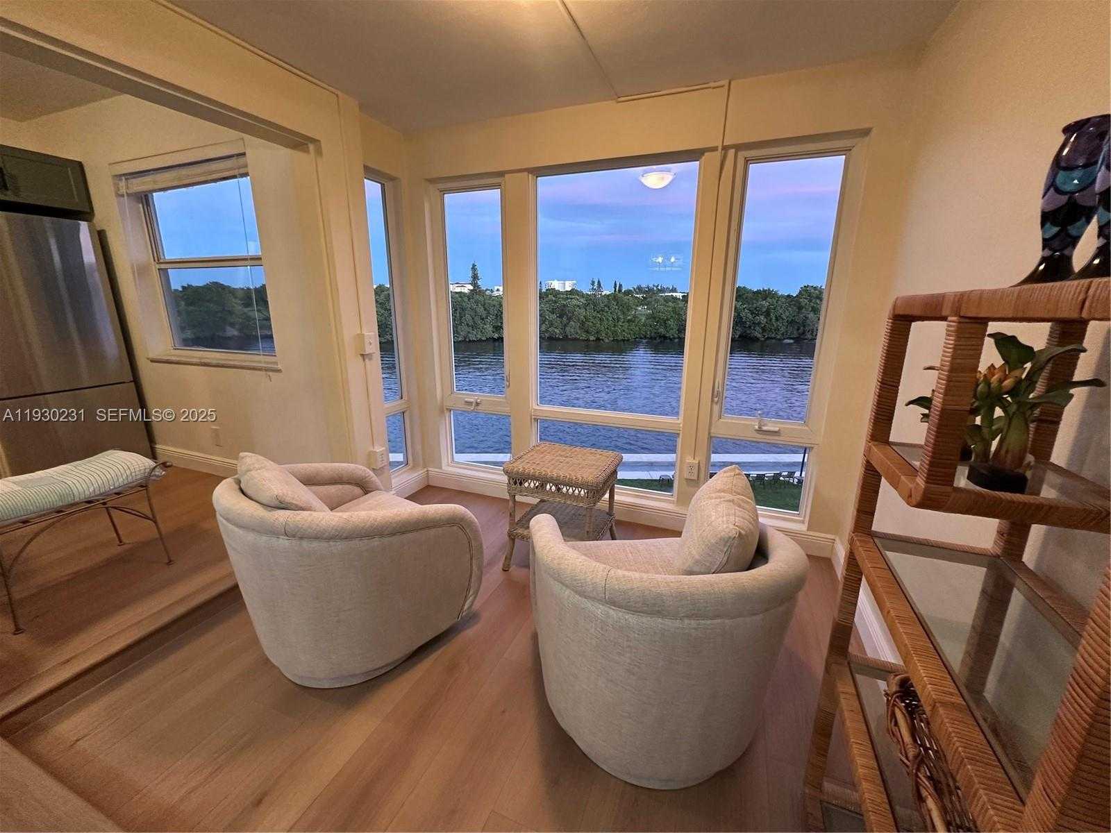 Small Image of 7 COLONIAL CLUB DR #302, Boynton Beach Number 12