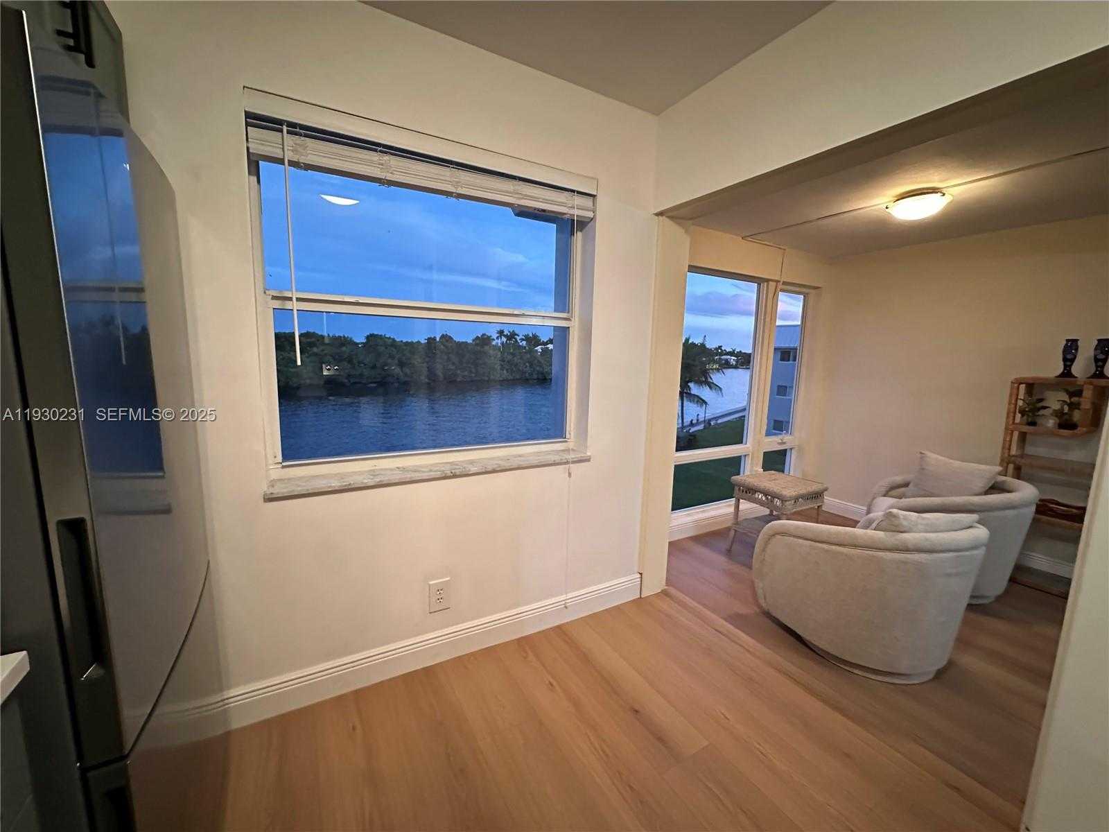 Small Image of 7 COLONIAL CLUB DR #302, Boynton Beach Number 13