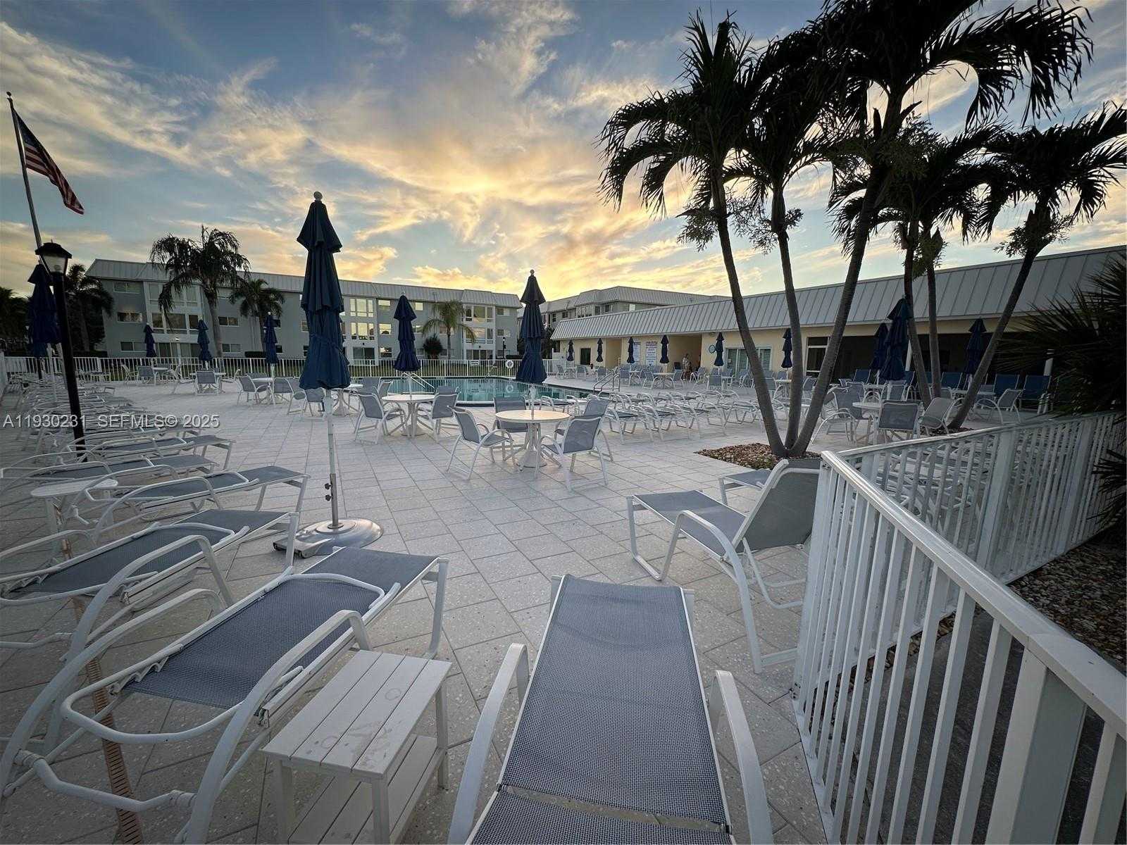 Small Image of 7 COLONIAL CLUB DR #302, Boynton Beach Number 40