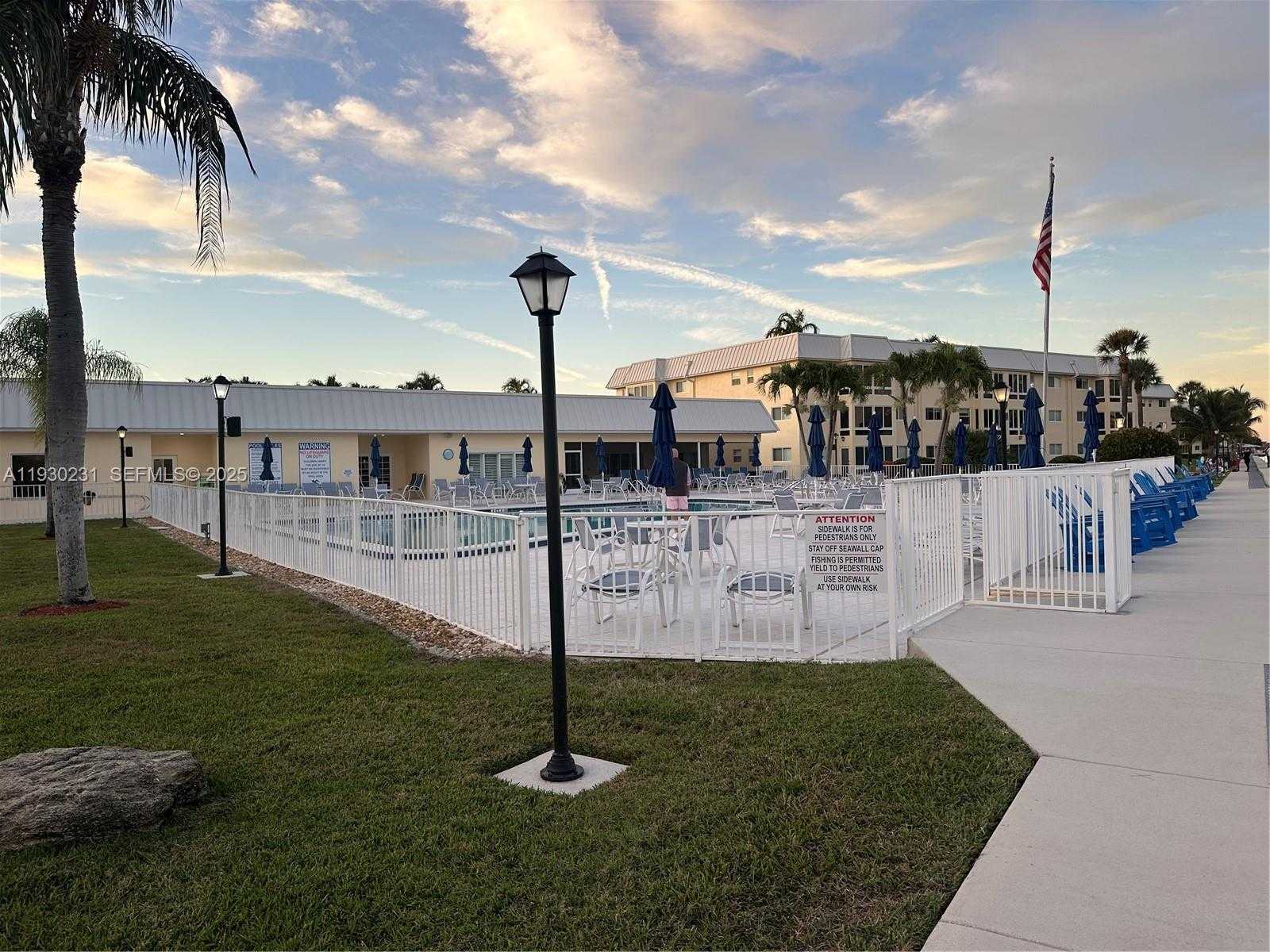 Small Image of 7 COLONIAL CLUB DR #302, Boynton Beach Number 42