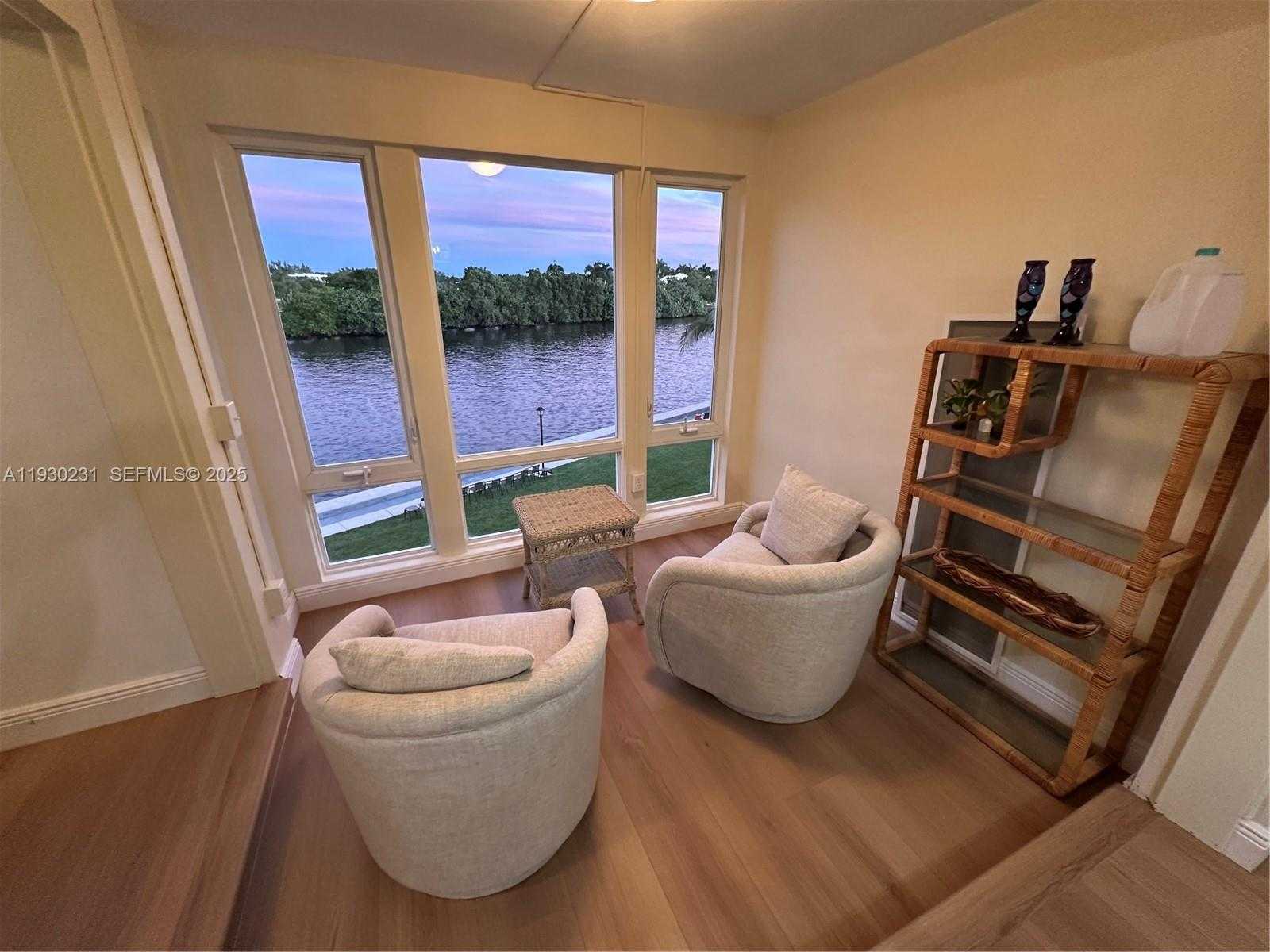 Small Image of 7 COLONIAL CLUB DR #302, Boynton Beach Number 7