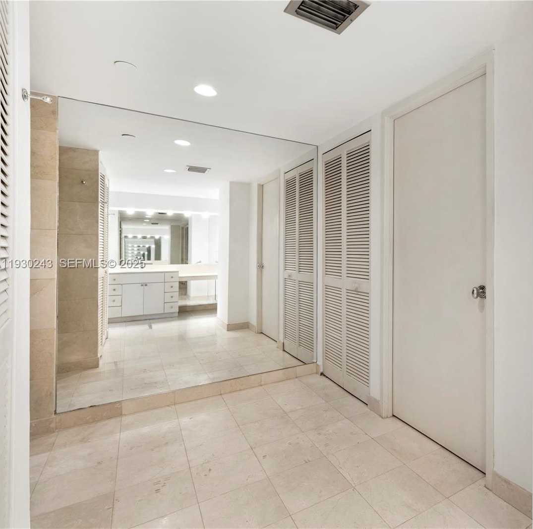 Small Image of 151 CRANDON BLVD #841, Key Biscayne Number 13