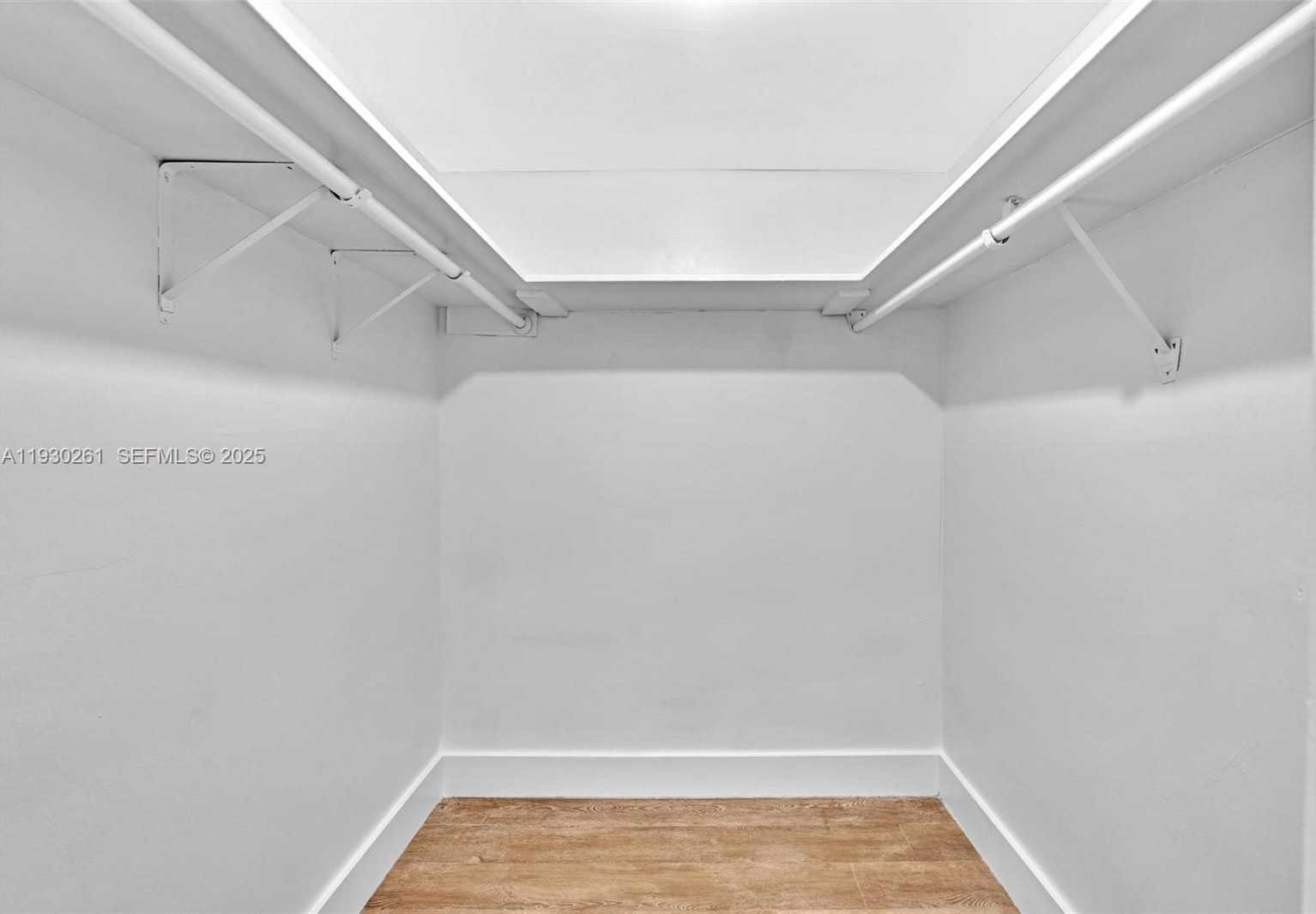 Small Image of 6770 INDIAN CREEK DR #10B, Miami Beach Number 17