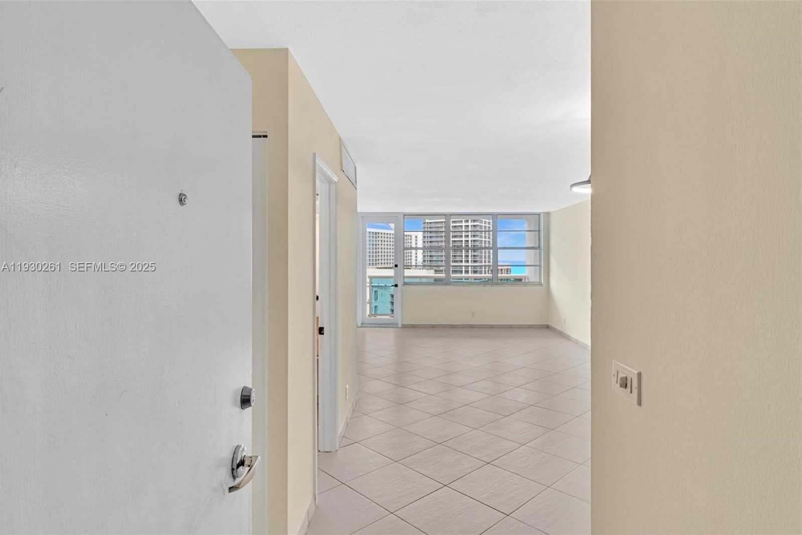 Small Image of 6770 INDIAN CREEK DR #10B, Miami Beach Number 2