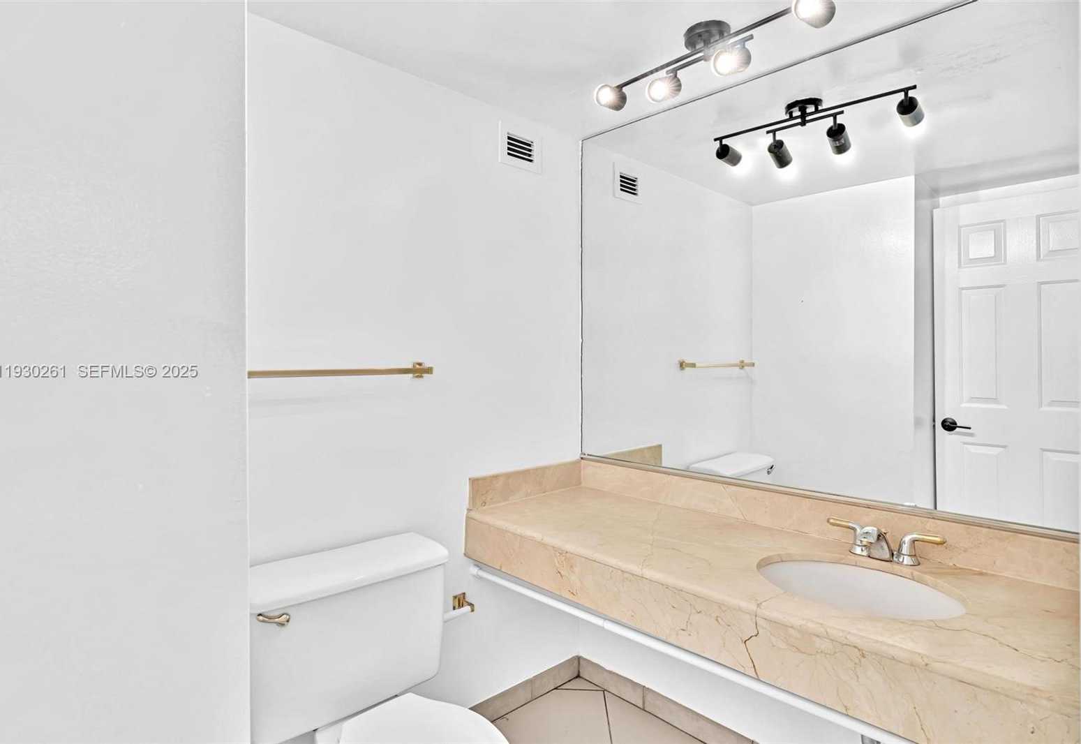 Small Image of 6770 INDIAN CREEK DR #10B, Miami Beach Number 9