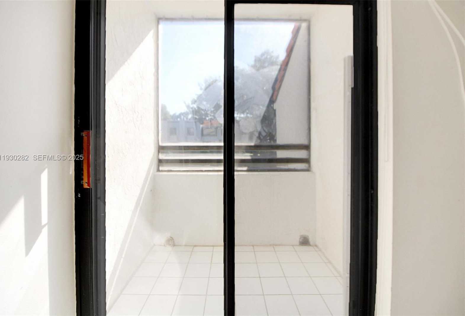 Small Image of 3553 MAGELLAN CIR #317-1, Aventura Number 18