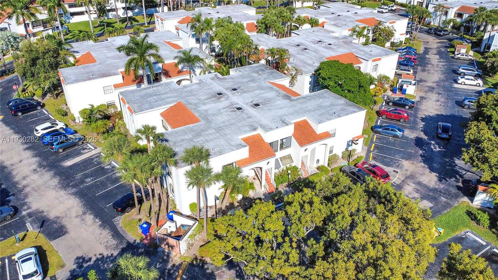 Small Image of 3553 MAGELLAN CIR #317-1, Aventura Number 22