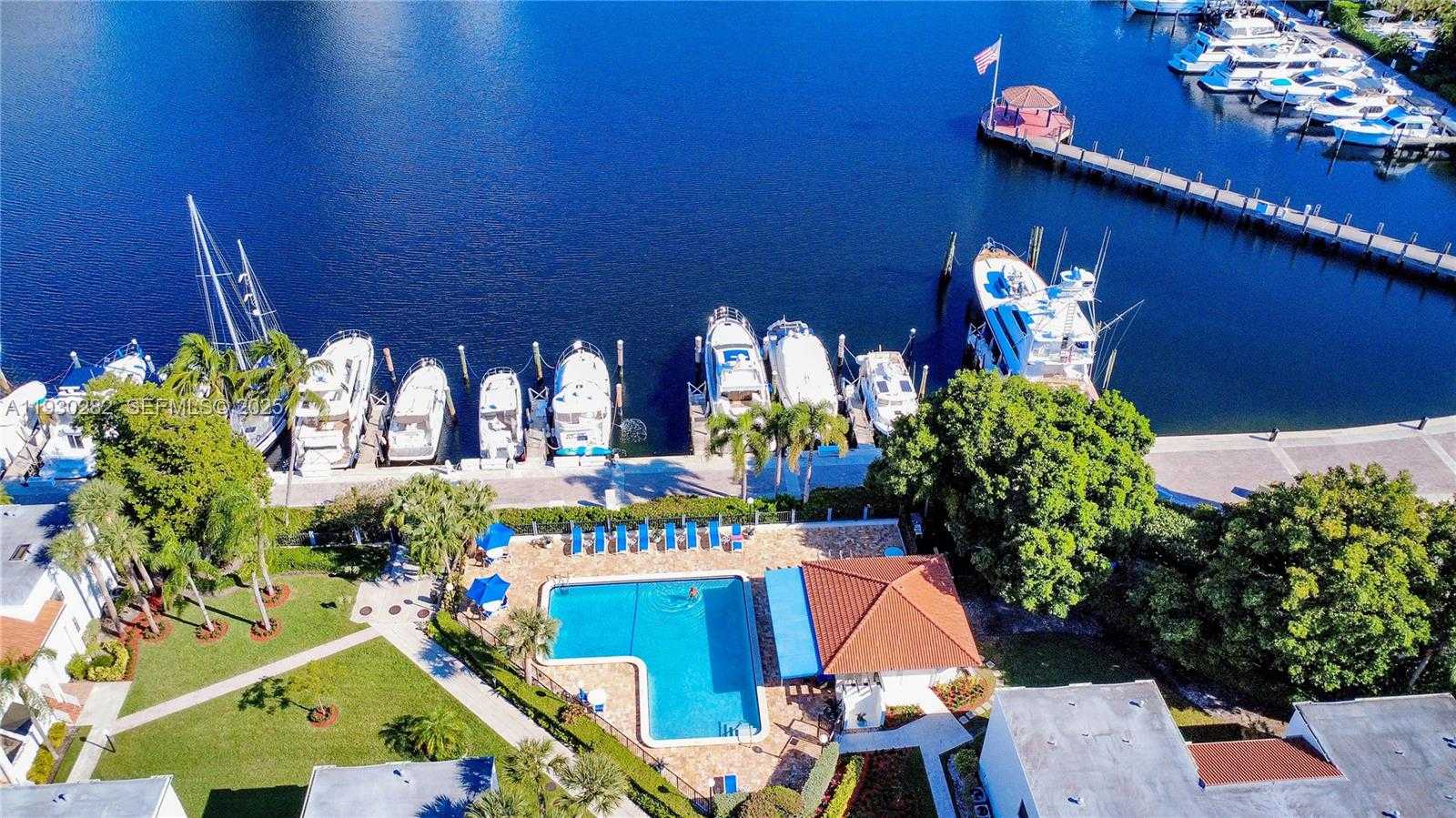 Small Image of 3553 MAGELLAN CIR #317-1, Aventura Number 27